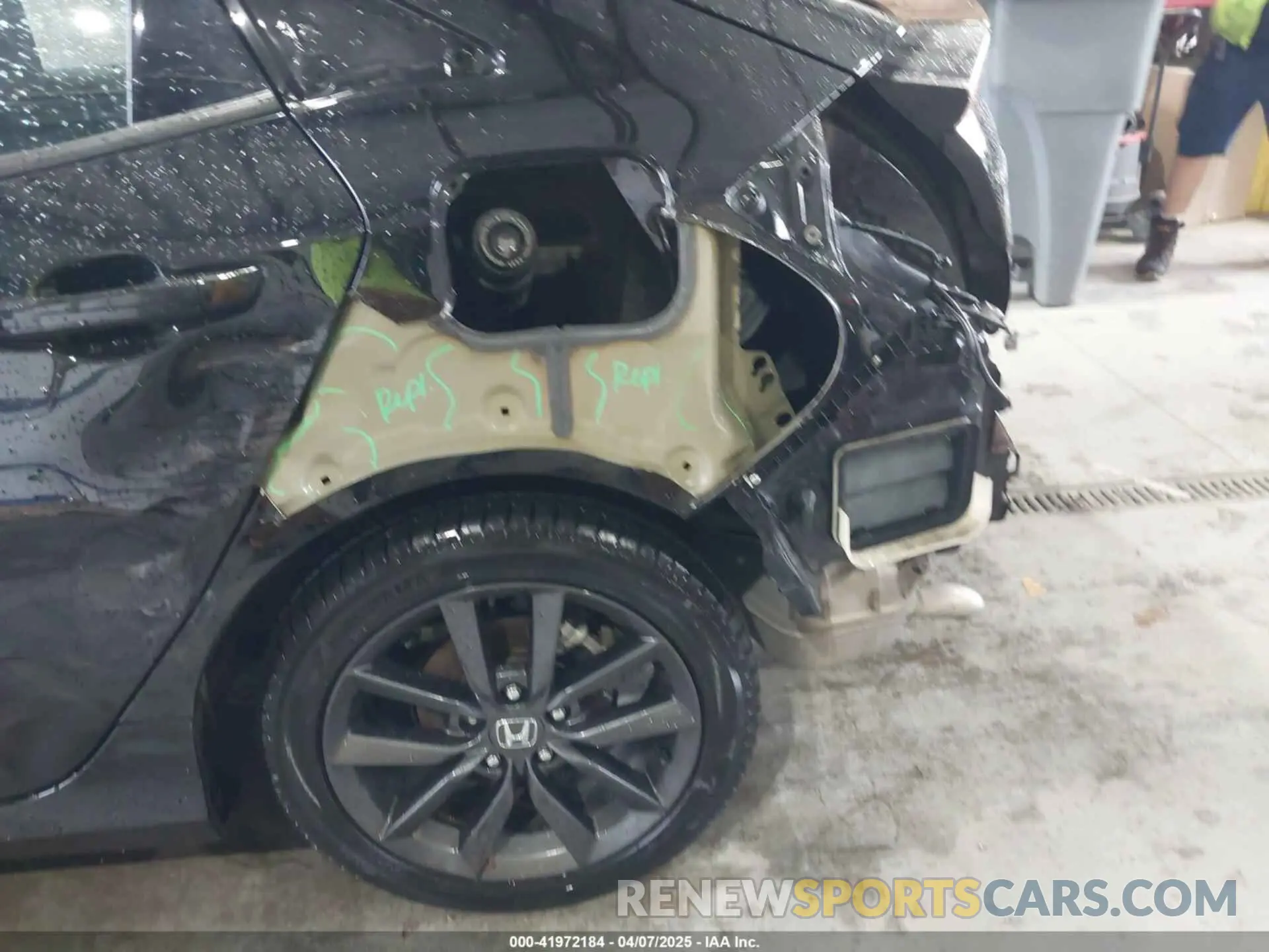 6 Photograph of a damaged car SHHFK7H62MU222101 HONDA CIVIC 2021