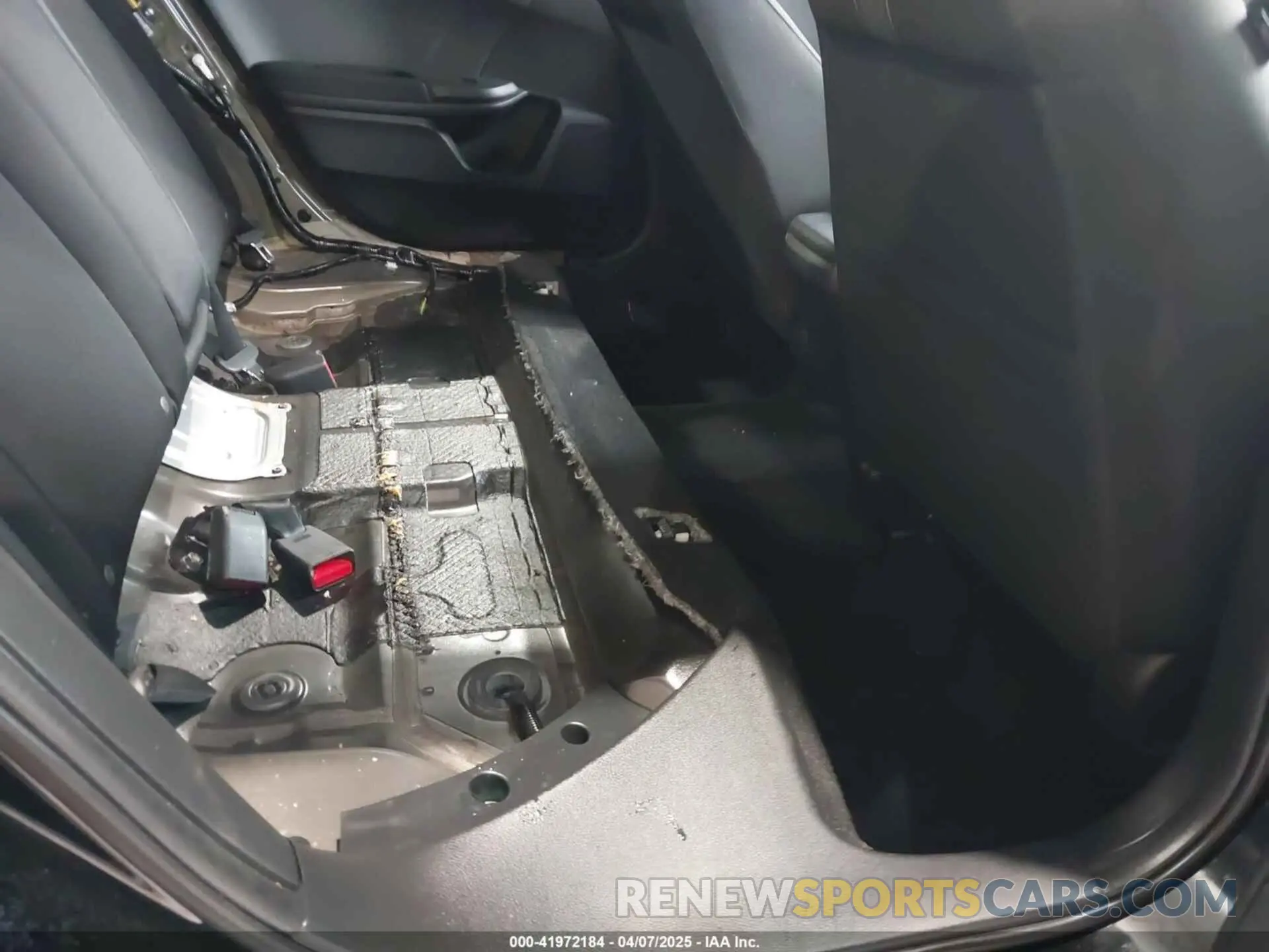 8 Photograph of a damaged car SHHFK7H62MU222101 HONDA CIVIC 2021