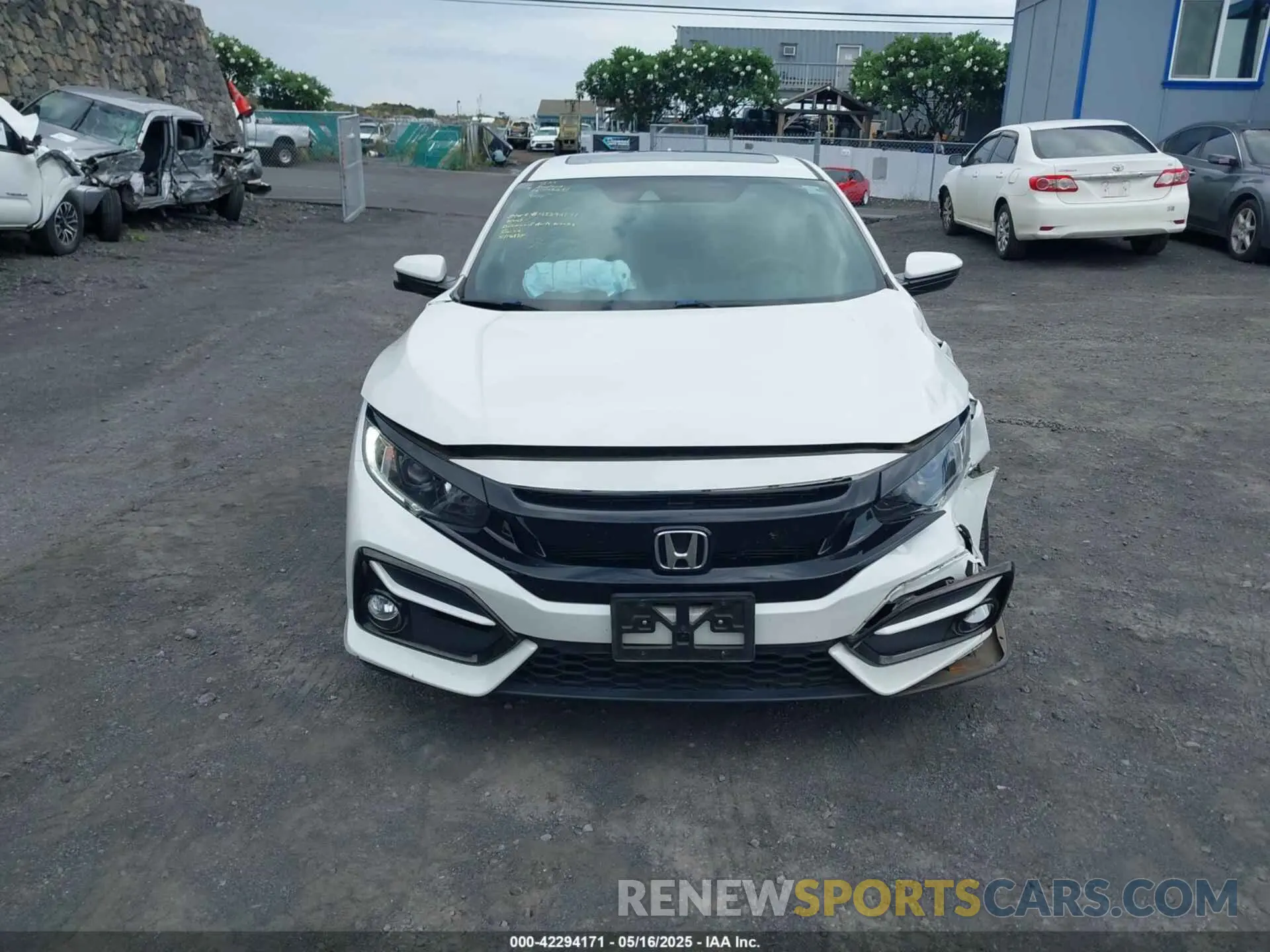 12 Photograph of a damaged car SHHFK7H63MU215867 HONDA CIVIC 2021