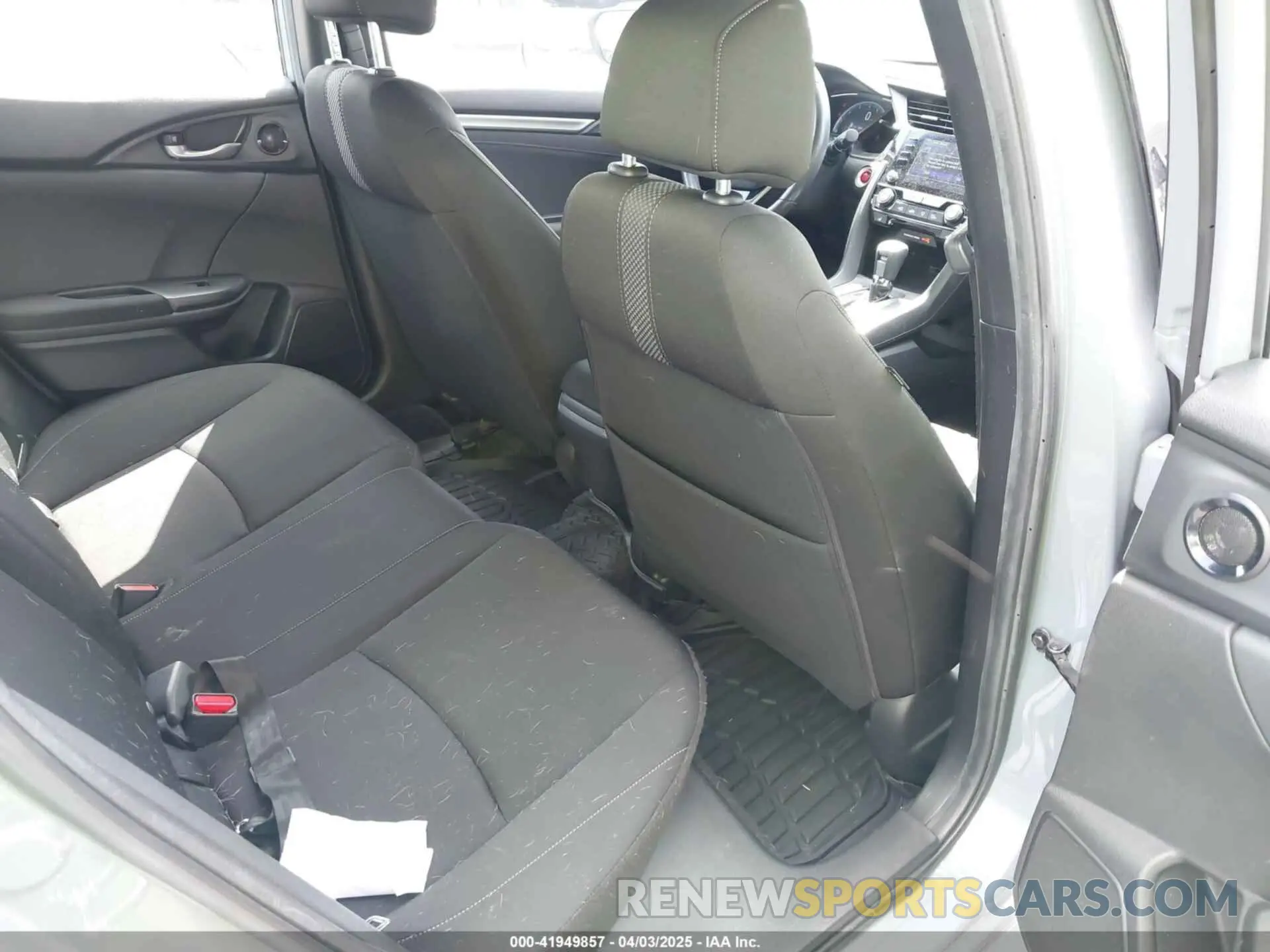 8 Photograph of a damaged car SHHFK7H64MU408691 HONDA CIVIC 2021