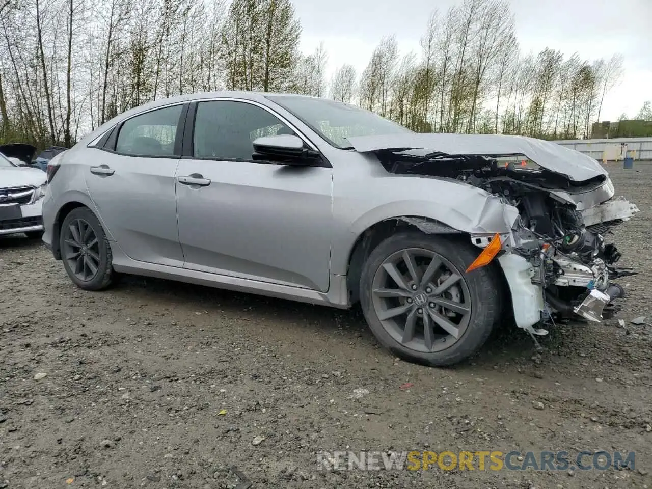 4 Photograph of a damaged car SHHFK7H64MU411946 HONDA CIVIC 2021