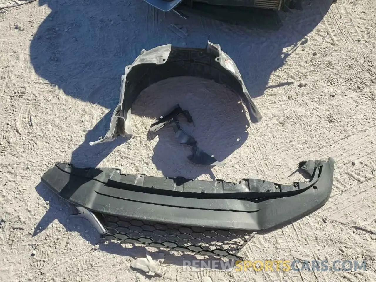 12 Photograph of a damaged car SHHFK7H64MU419657 HONDA CIVIC 2021
