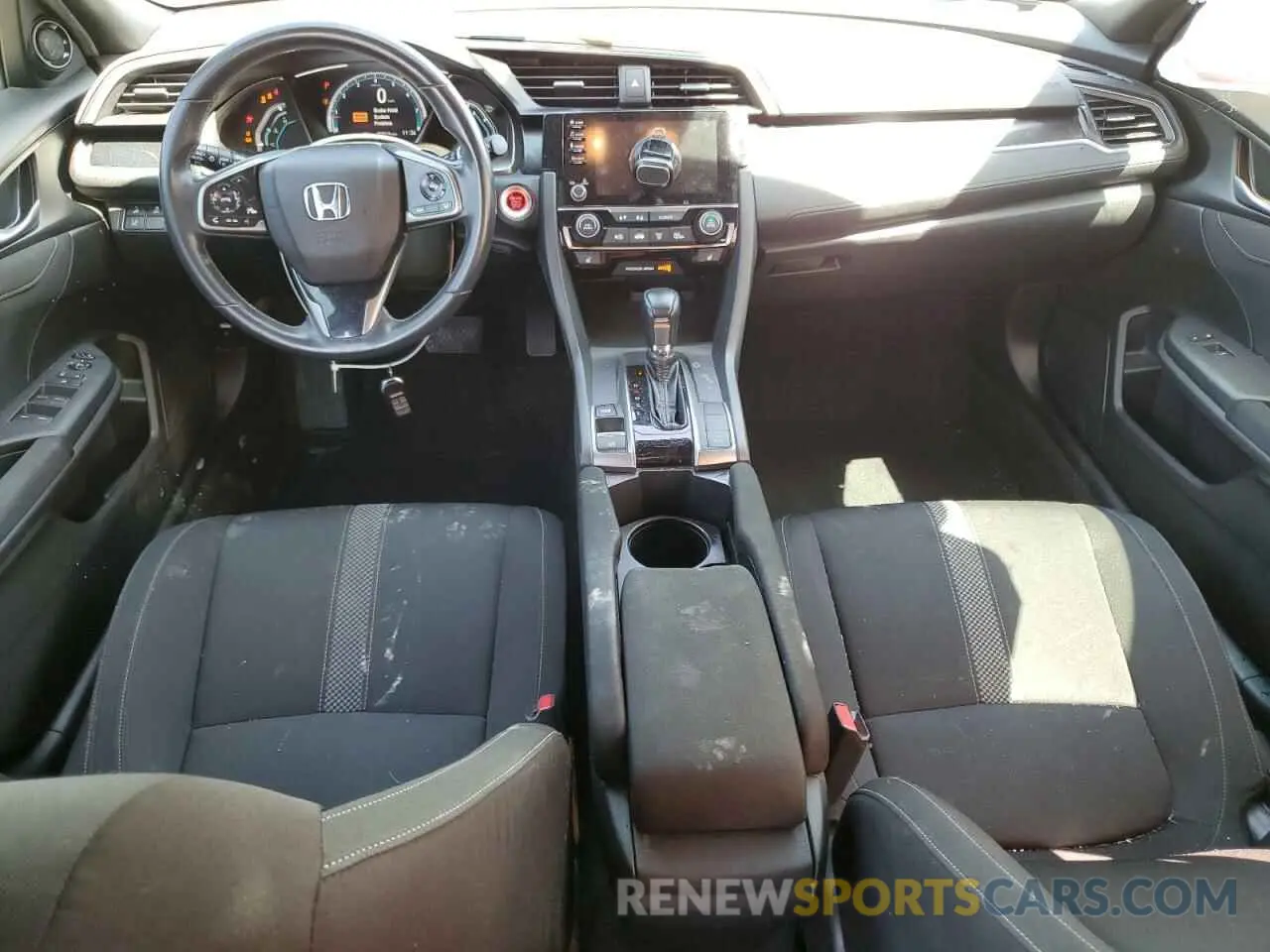 8 Photograph of a damaged car SHHFK7H65MU216325 HONDA CIVIC 2021