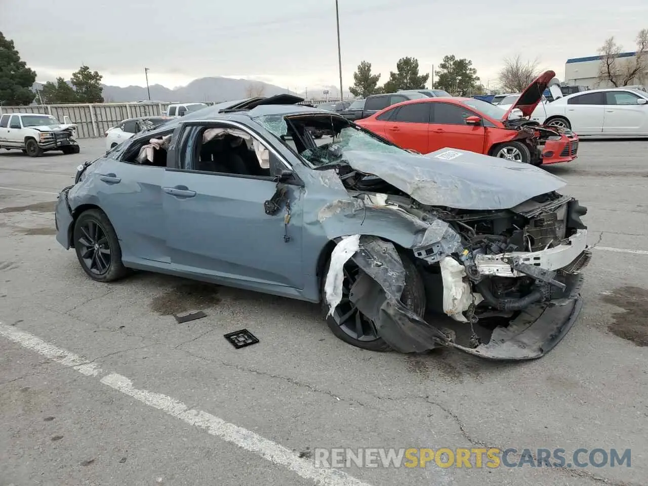 4 Photograph of a damaged car SHHFK7H65MU218592 HONDA CIVIC 2021