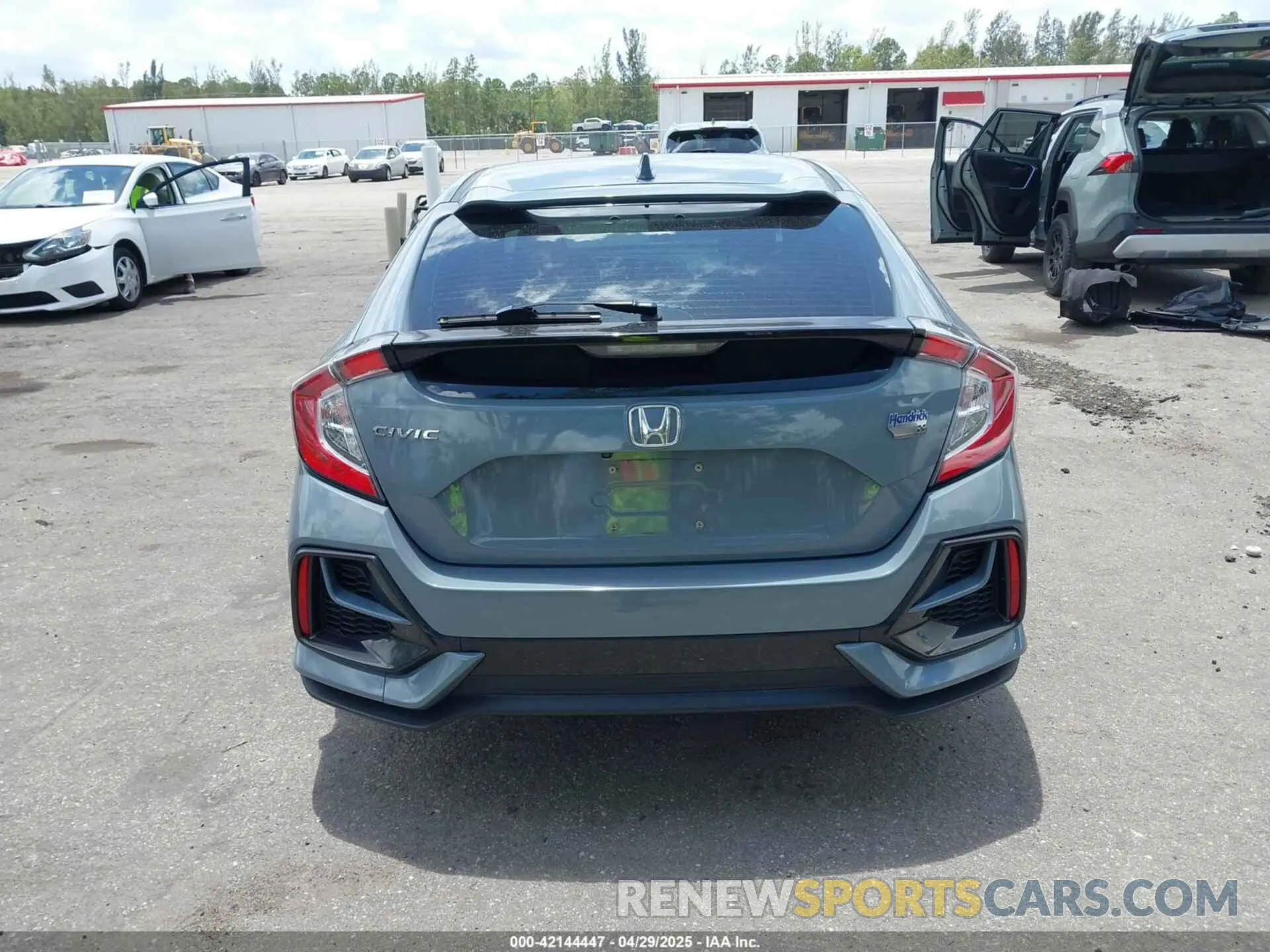 16 Photograph of a damaged car SHHFK7H66MU203194 HONDA CIVIC 2021