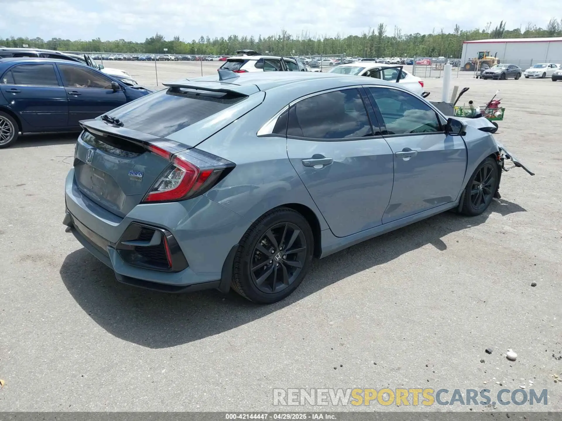 4 Photograph of a damaged car SHHFK7H66MU203194 HONDA CIVIC 2021