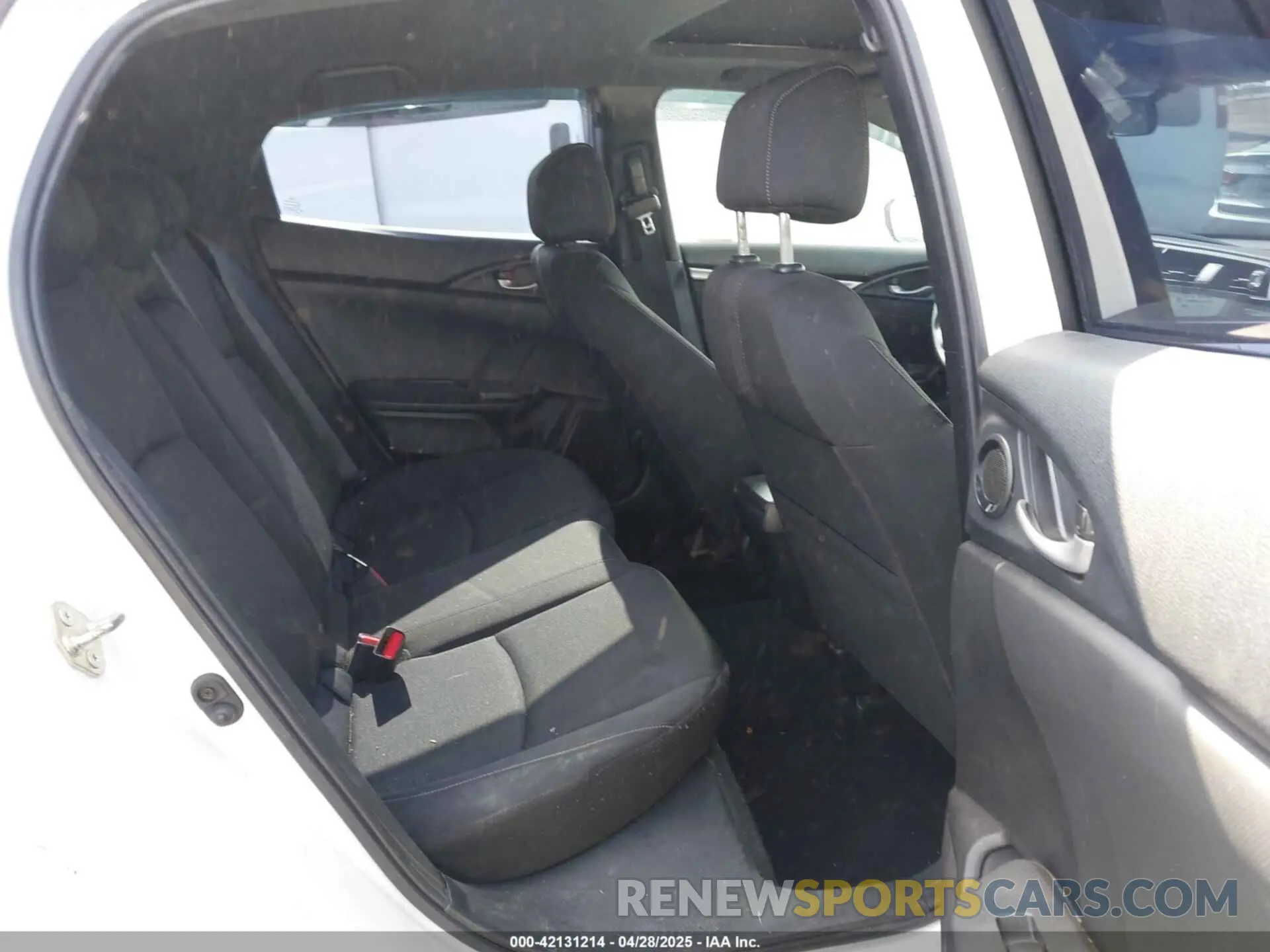 8 Photograph of a damaged car SHHFK7H66MU414699 HONDA CIVIC 2021