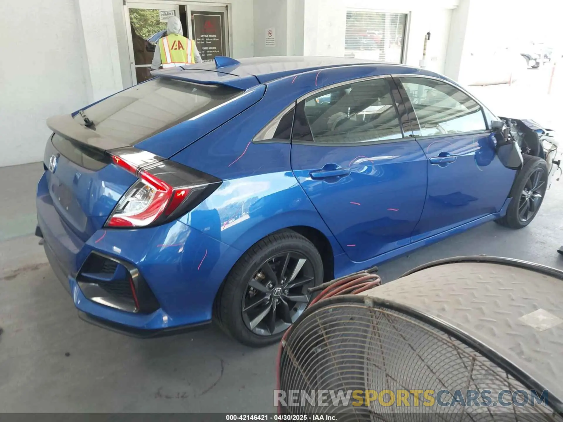 4 Photograph of a damaged car SHHFK7H68MU221700 HONDA CIVIC 2021