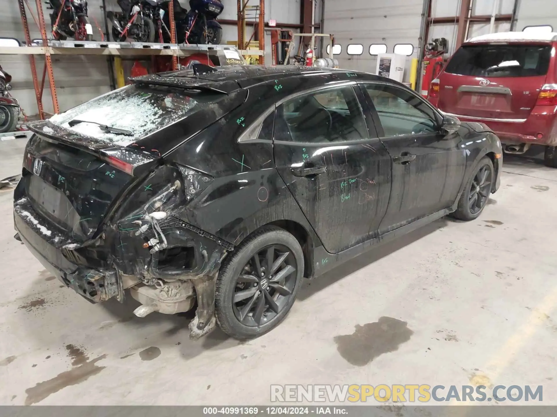 4 Photograph of a damaged car SHHFK7H69MU224038 HONDA CIVIC 2021