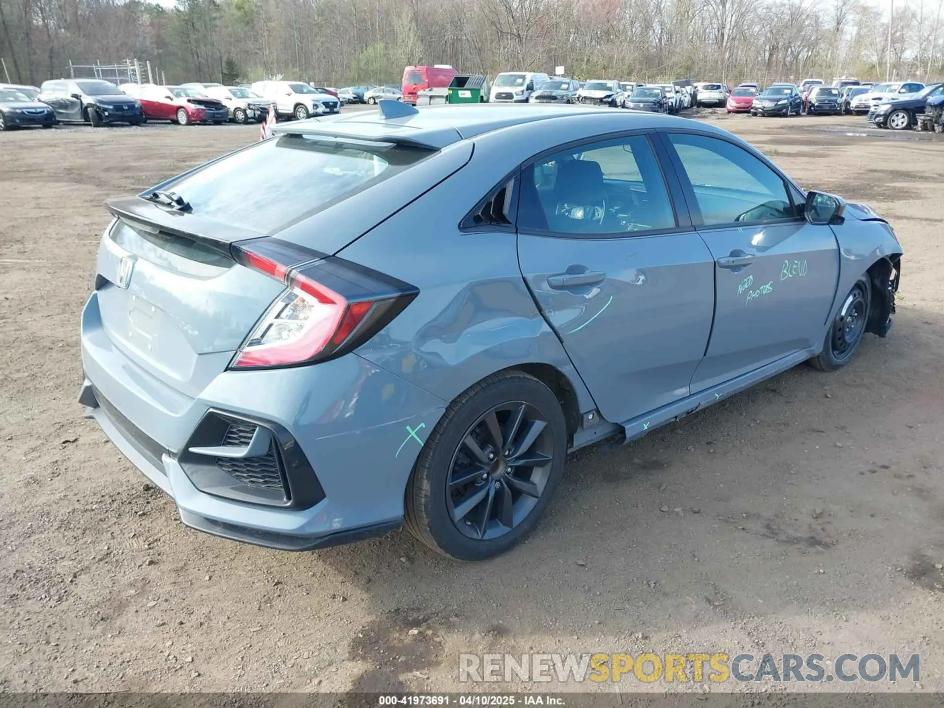 4 Photograph of a damaged car SHHFK7H69MU224413 HONDA CIVIC 2021