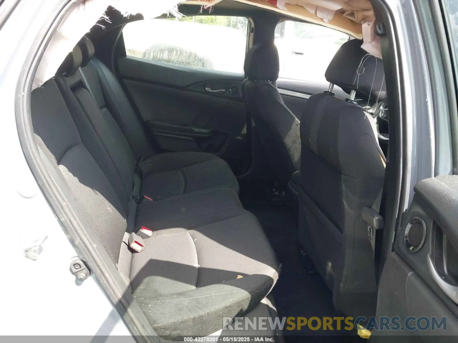 8 Photograph of a damaged car SHHFK7H69MU411909 HONDA CIVIC 2021
