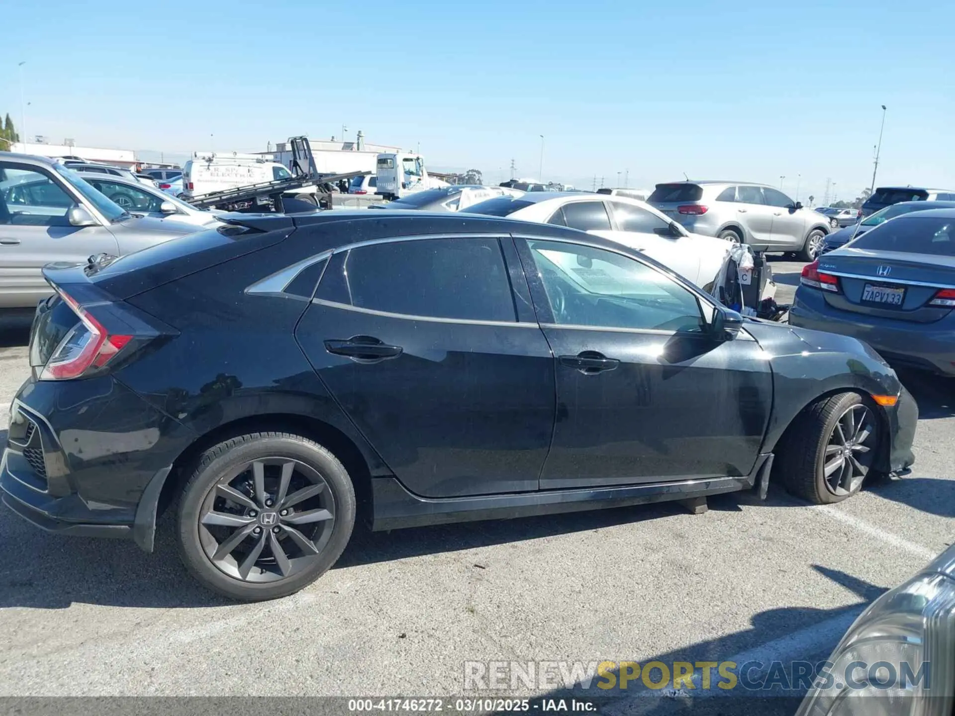 12 Photograph of a damaged car SHHFK7H69MU421453 HONDA CIVIC 2021