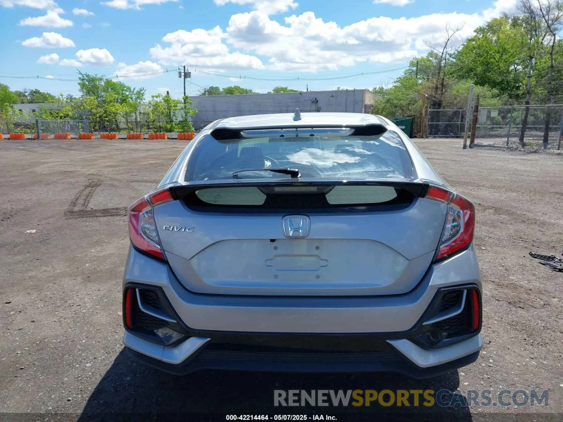 17 Photograph of a damaged car SHHFK7H69MU425602 HONDA CIVIC 2021