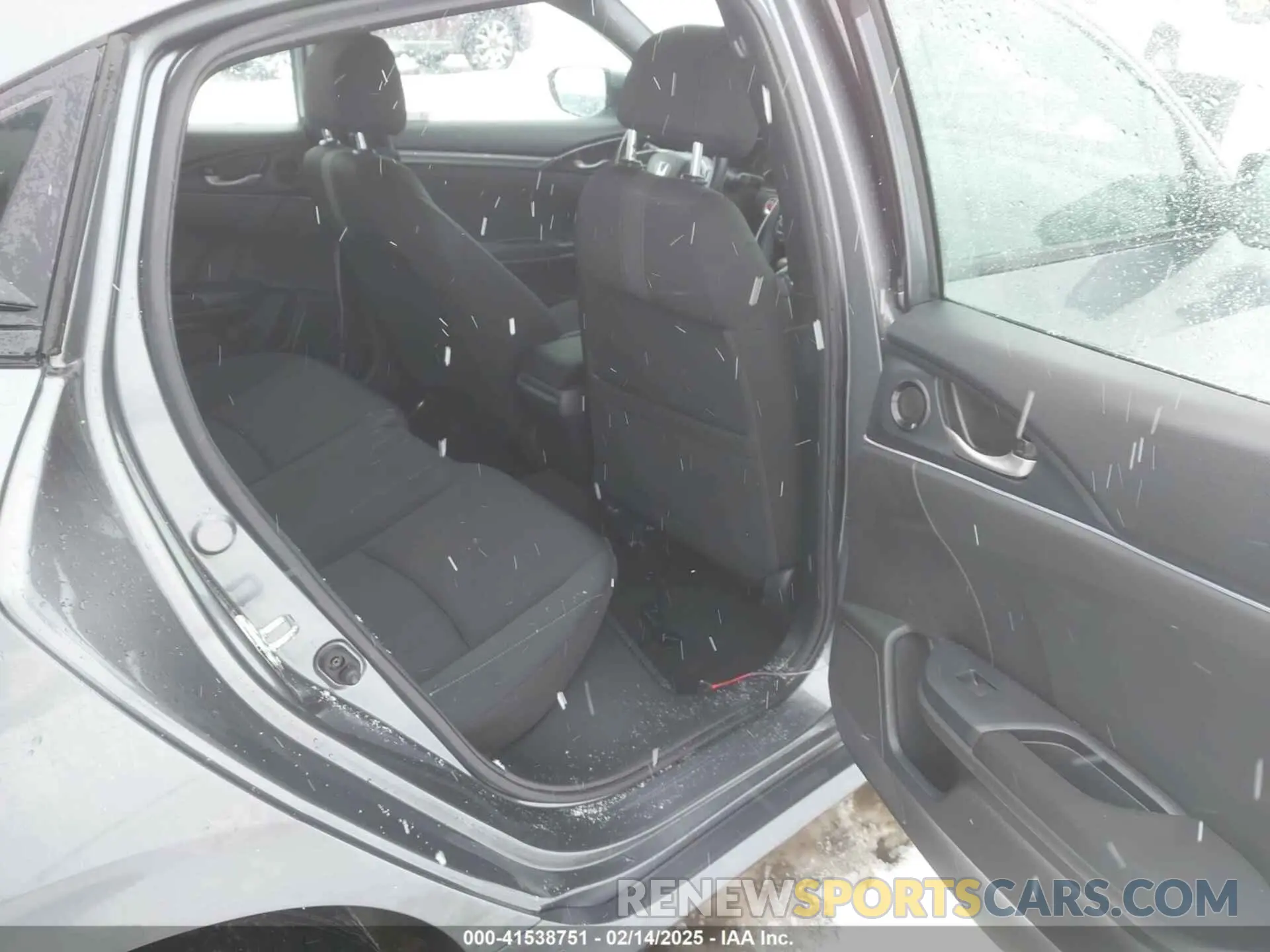 8 Photograph of a damaged car SHHFK7H6XMU425883 HONDA CIVIC 2021