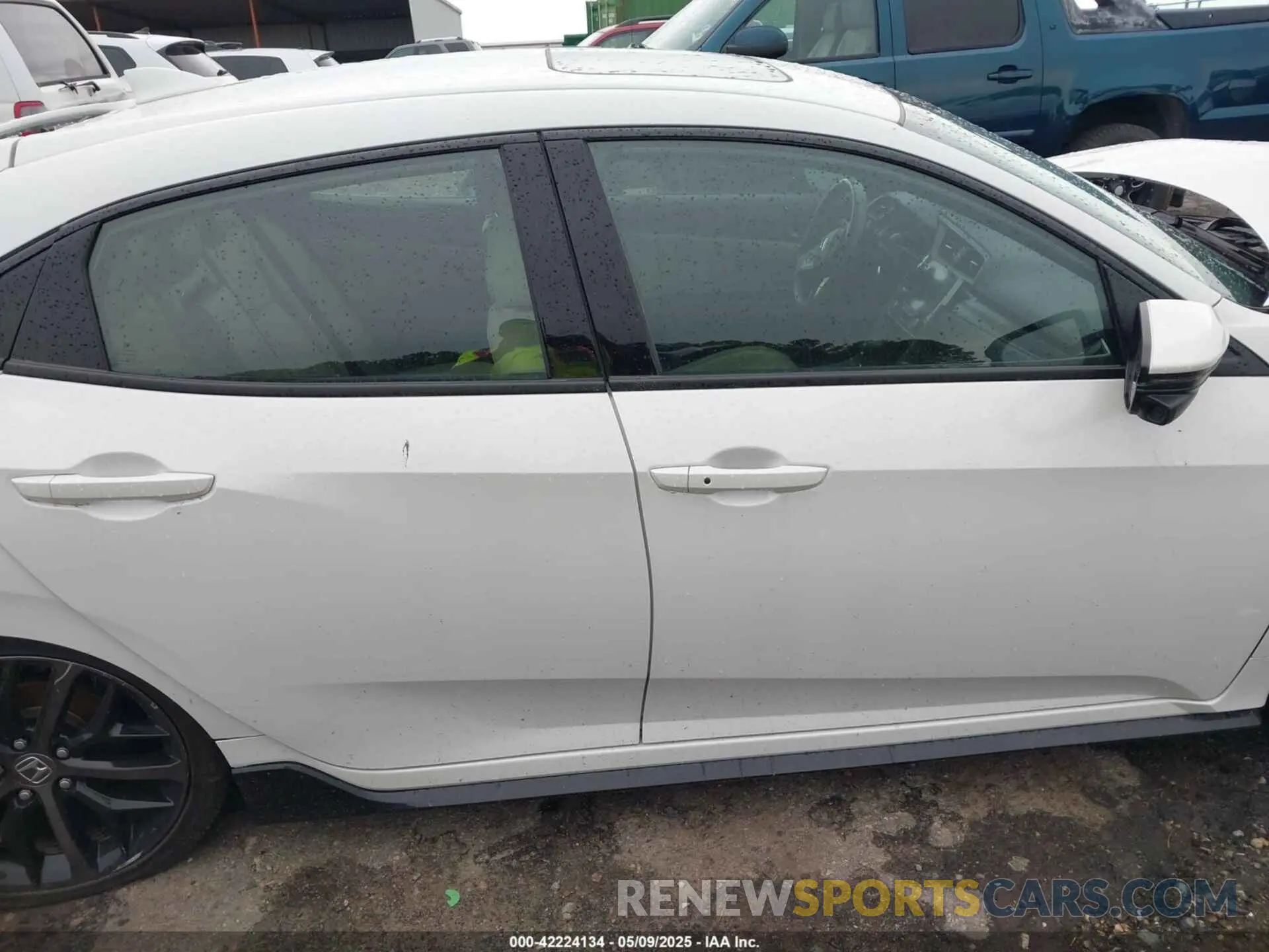 14 Photograph of a damaged car SHHFK7H90MU405121 HONDA CIVIC 2021