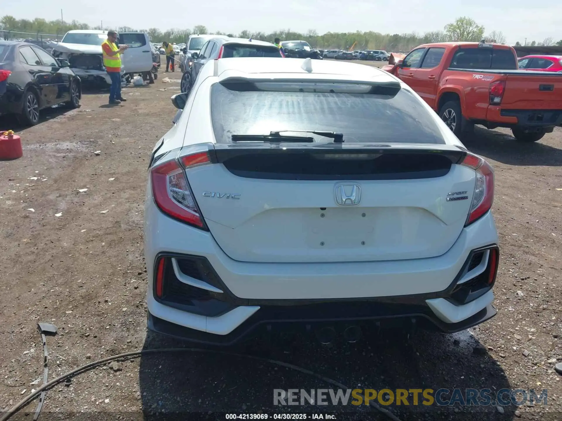 16 Photograph of a damaged car SHHFK7H91MU215117 HONDA CIVIC 2021