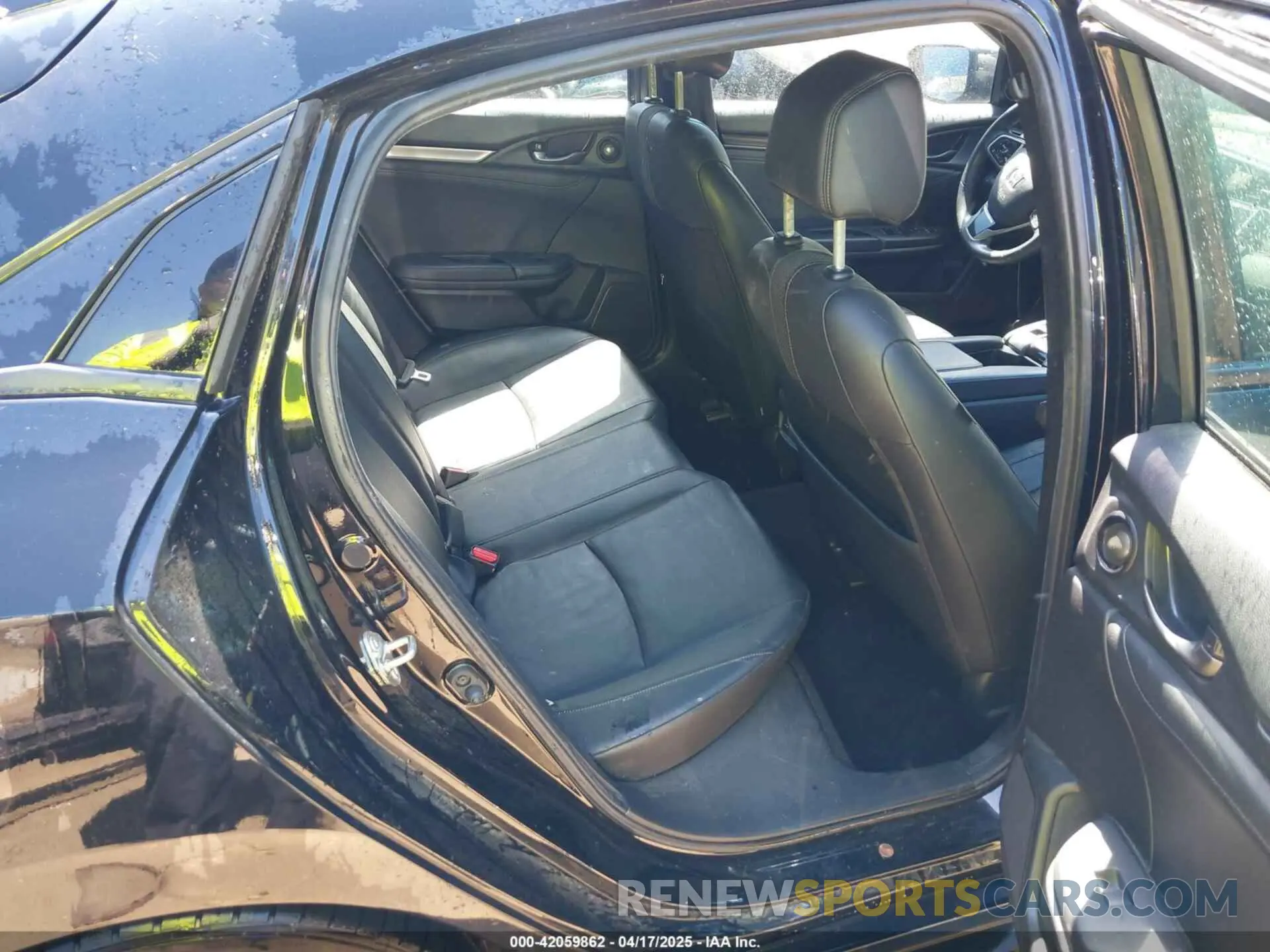 8 Photograph of a damaged car SHHFK7H95MU203018 HONDA CIVIC 2021