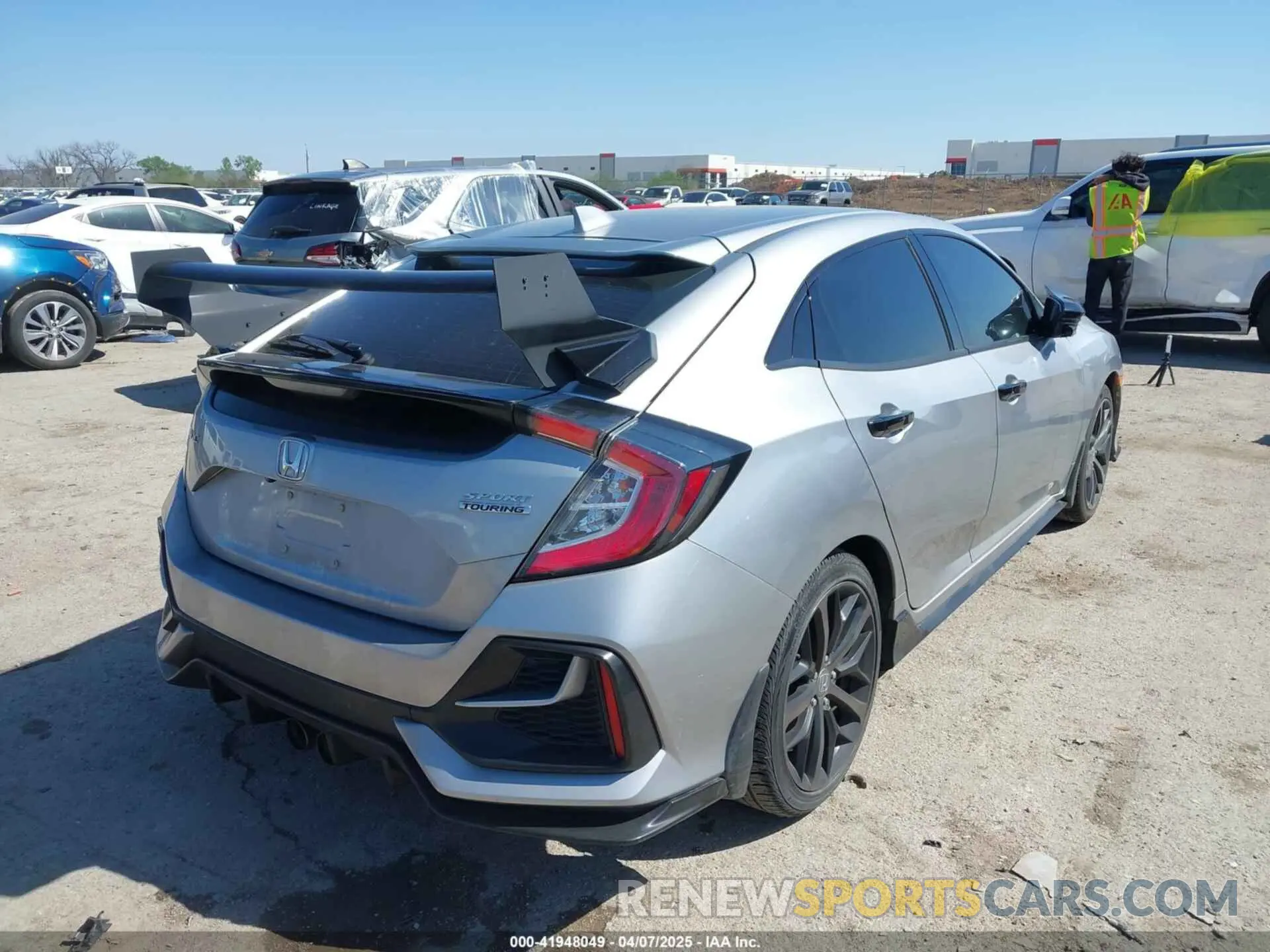 4 Photograph of a damaged car SHHFK7H95MU225388 HONDA CIVIC 2021