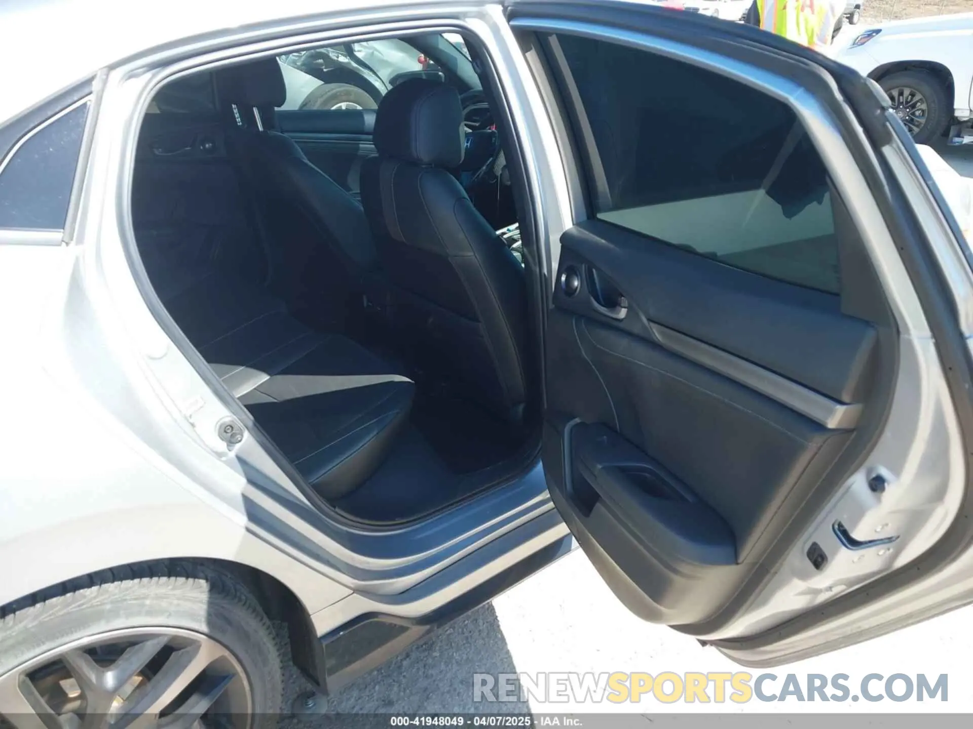 8 Photograph of a damaged car SHHFK7H95MU225388 HONDA CIVIC 2021