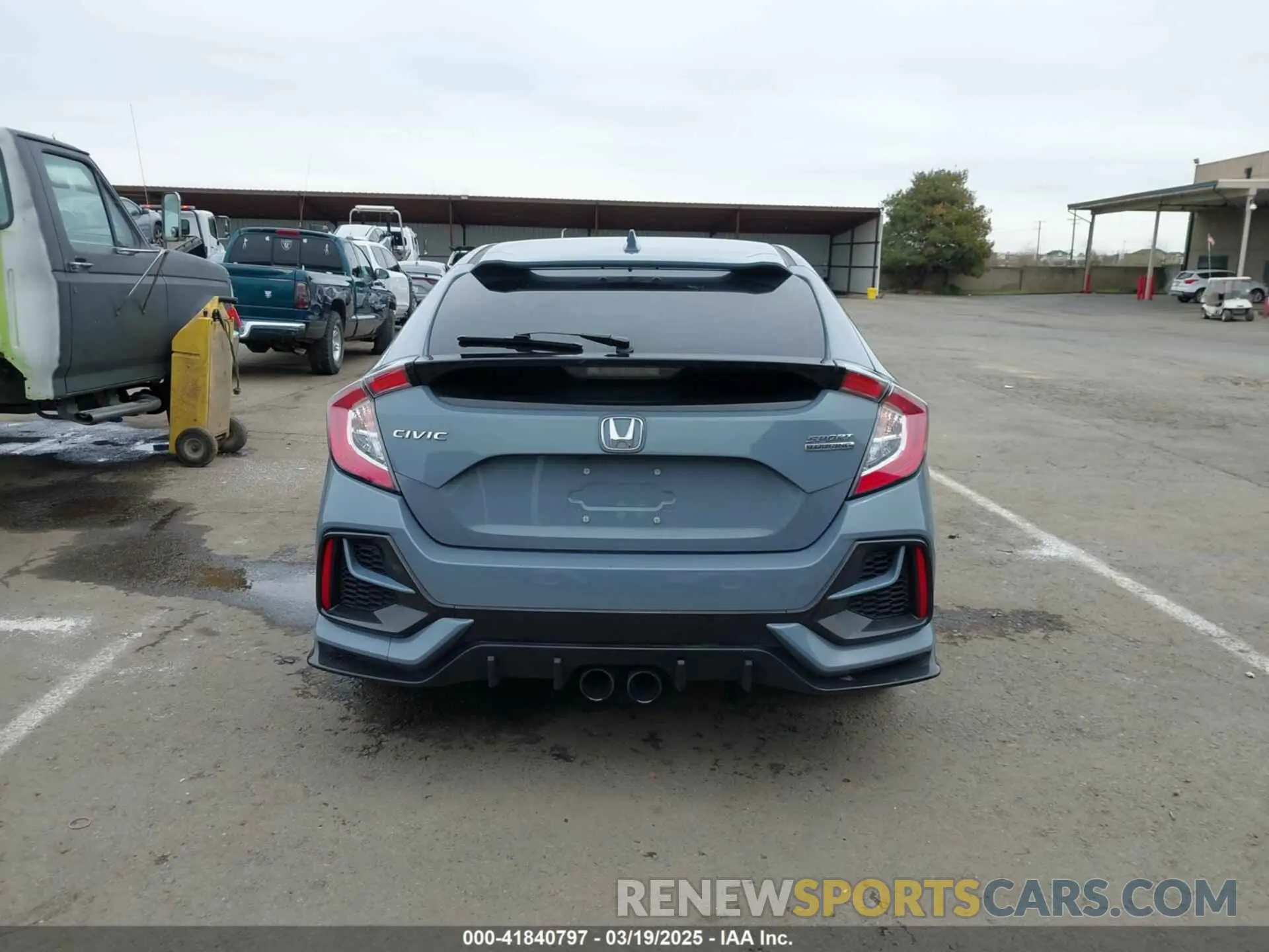 17 Photograph of a damaged car SHHFK7H96MU412560 HONDA CIVIC 2021
