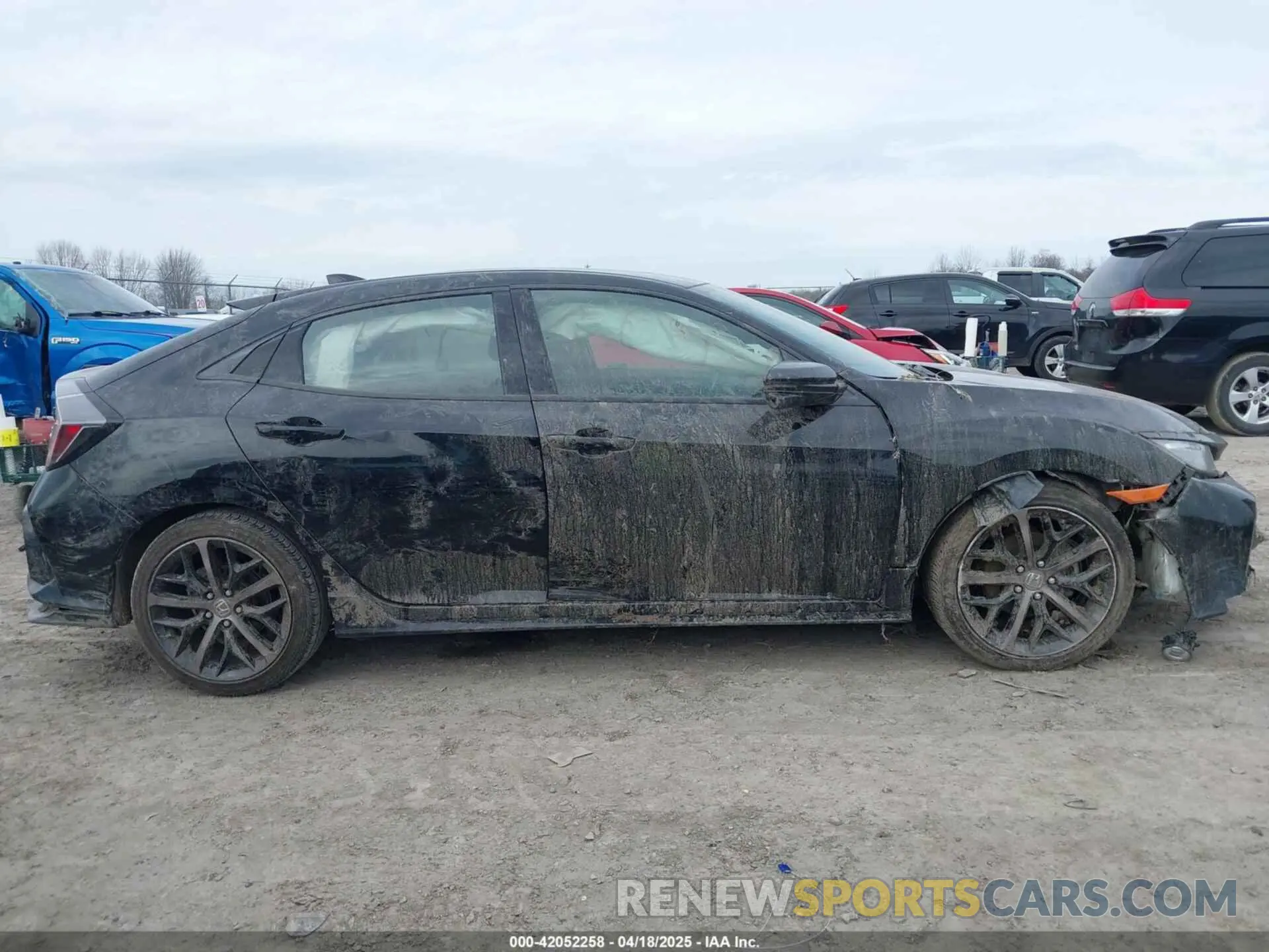 13 Photograph of a damaged car SHHFK7H97MU412129 HONDA CIVIC 2021