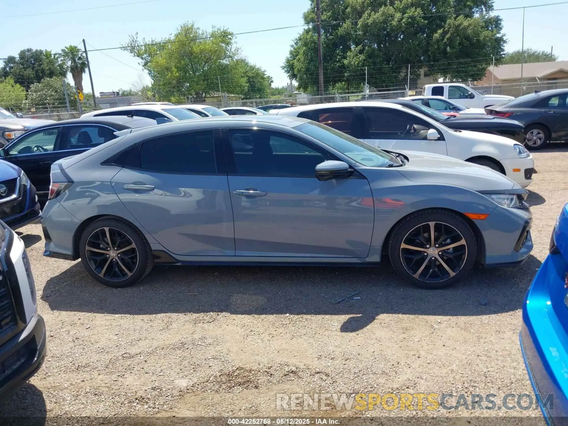 13 Photograph of a damaged car SHHFK7H9XMU201085 HONDA CIVIC 2021