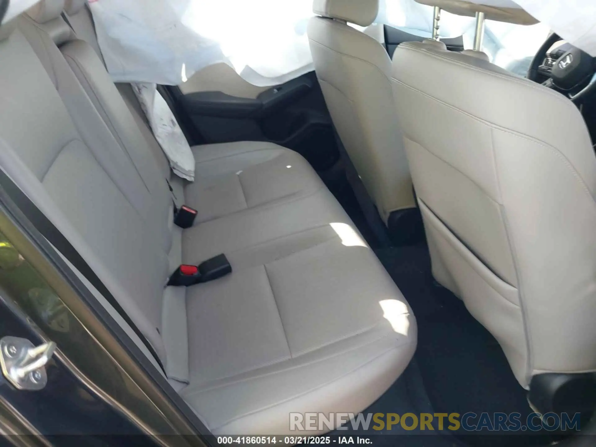 8 Photograph of a damaged car 19XFL1H70NE009885 HONDA CIVIC 2022