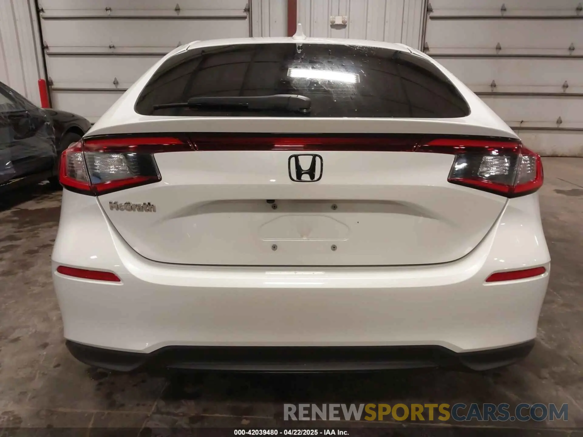 16 Photograph of a damaged car 19XFL1H71NE011984 HONDA CIVIC 2022
