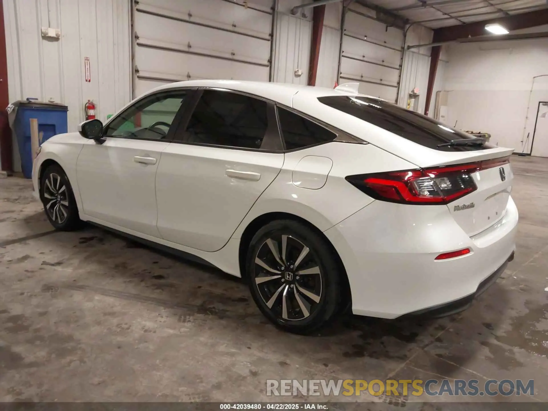 3 Photograph of a damaged car 19XFL1H71NE011984 HONDA CIVIC 2022