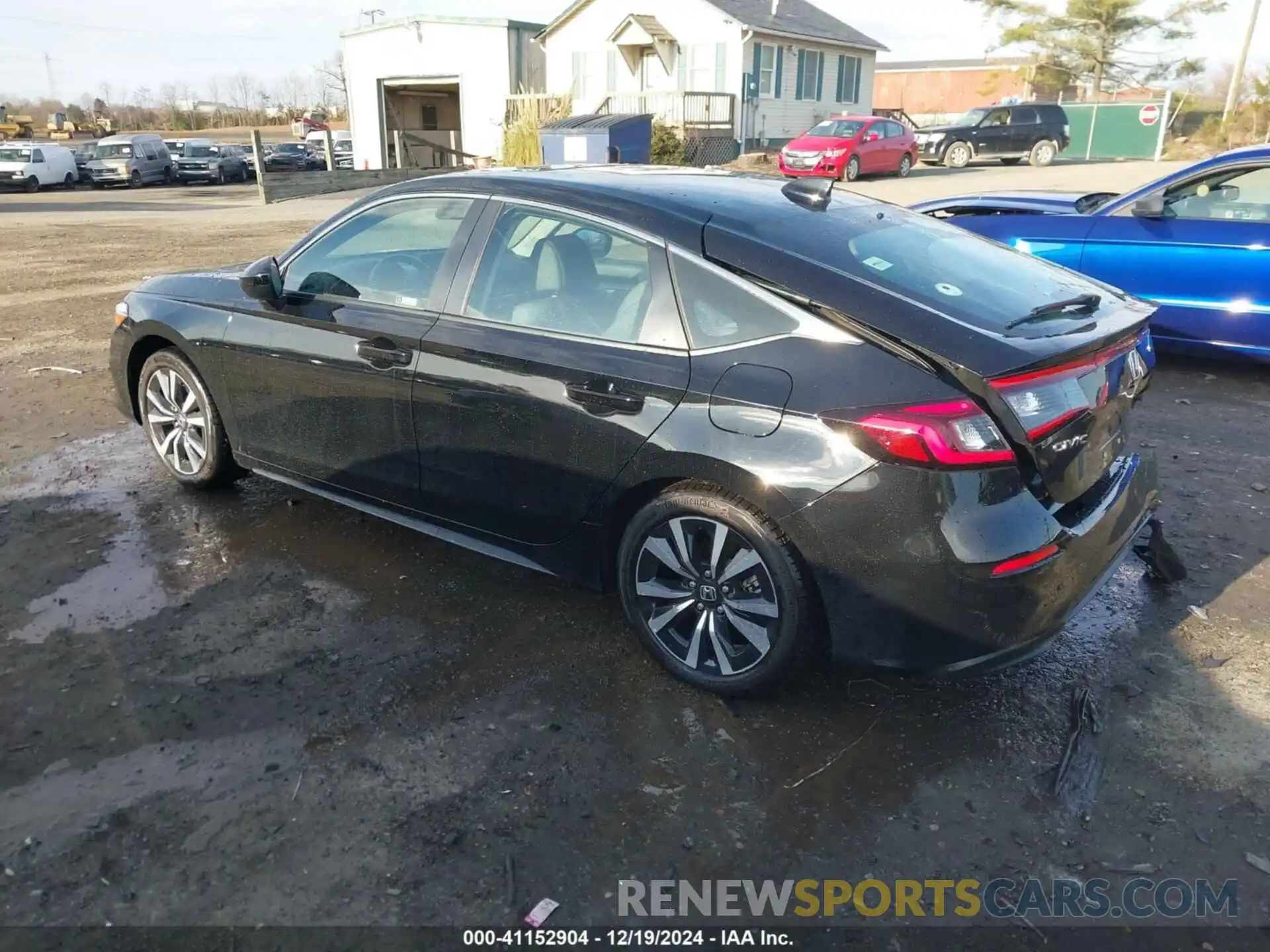 3 Photograph of a damaged car 19XFL1H71NE024542 HONDA CIVIC 2022