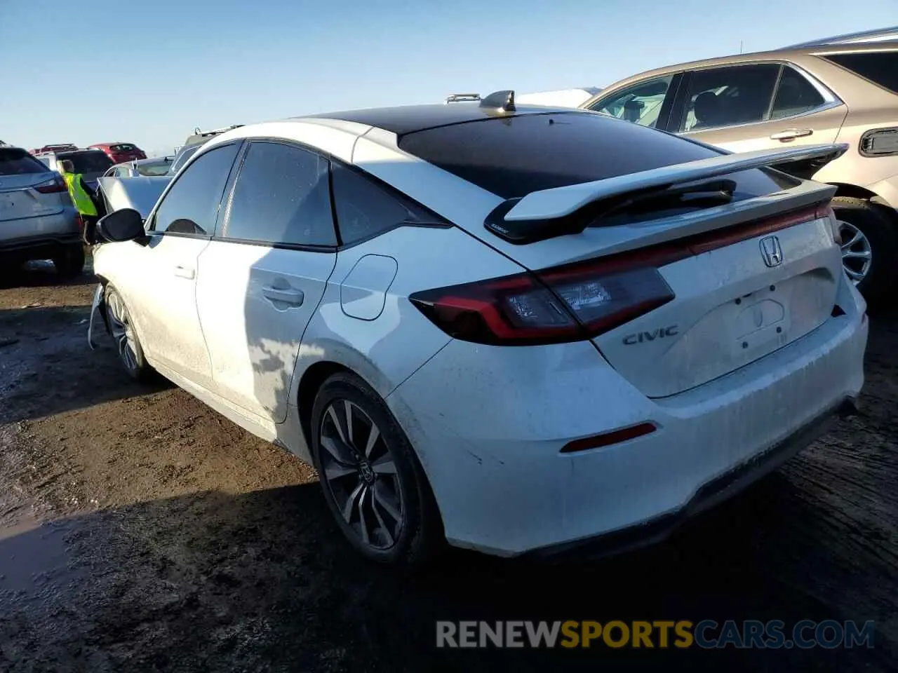 2 Photograph of a damaged car 19XFL1H72NE003621 HONDA CIVIC 2022