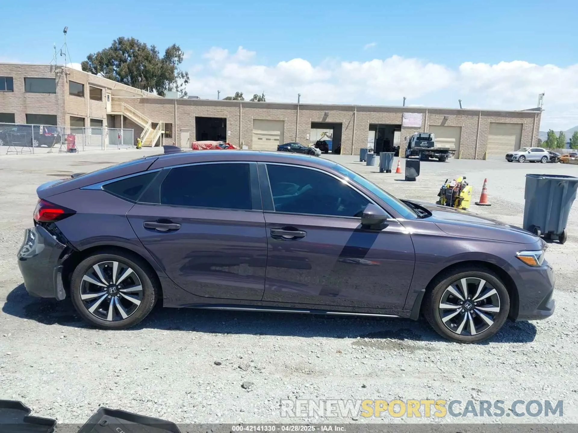 13 Photograph of a damaged car 19XFL1H72NE020936 HONDA CIVIC 2022