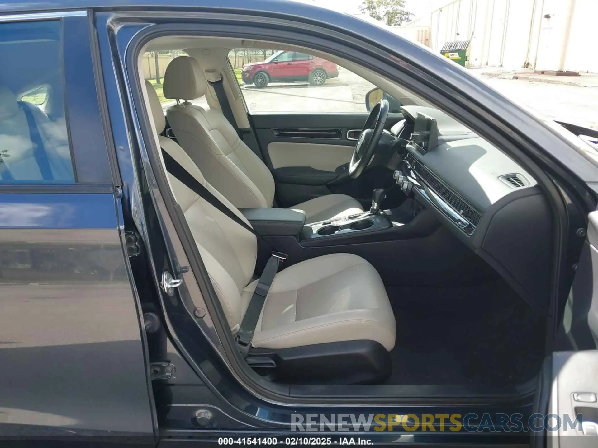 5 Photograph of a damaged car 19XFL1H75NE006691 HONDA CIVIC 2022