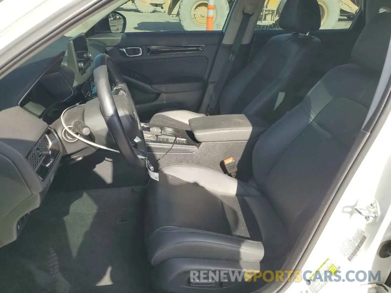 7 Photograph of a damaged car 19XFL1H75NE009350 HONDA CIVIC 2022