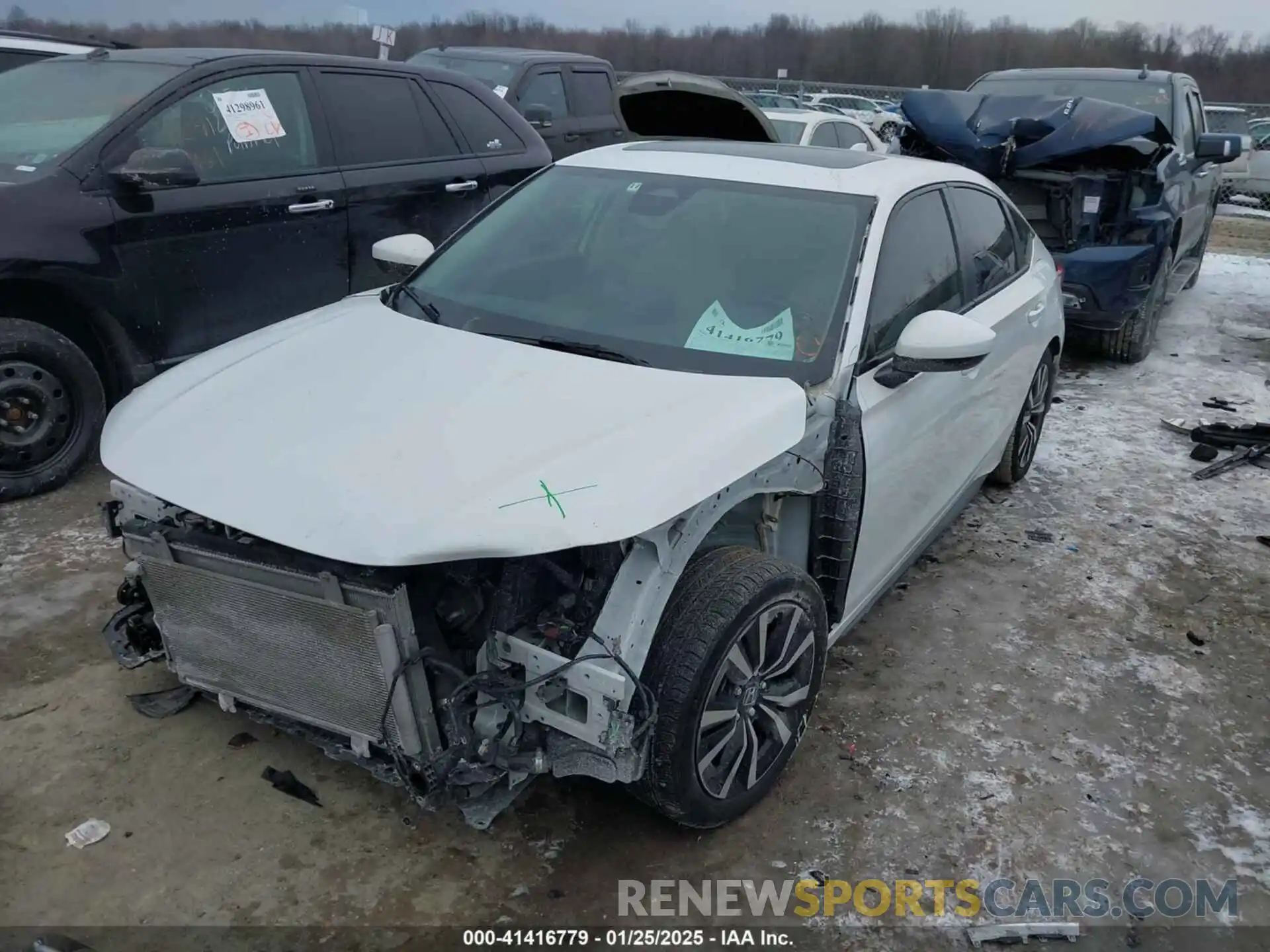 18 Photograph of a damaged car 19XFL1H75NE016282 HONDA CIVIC 2022