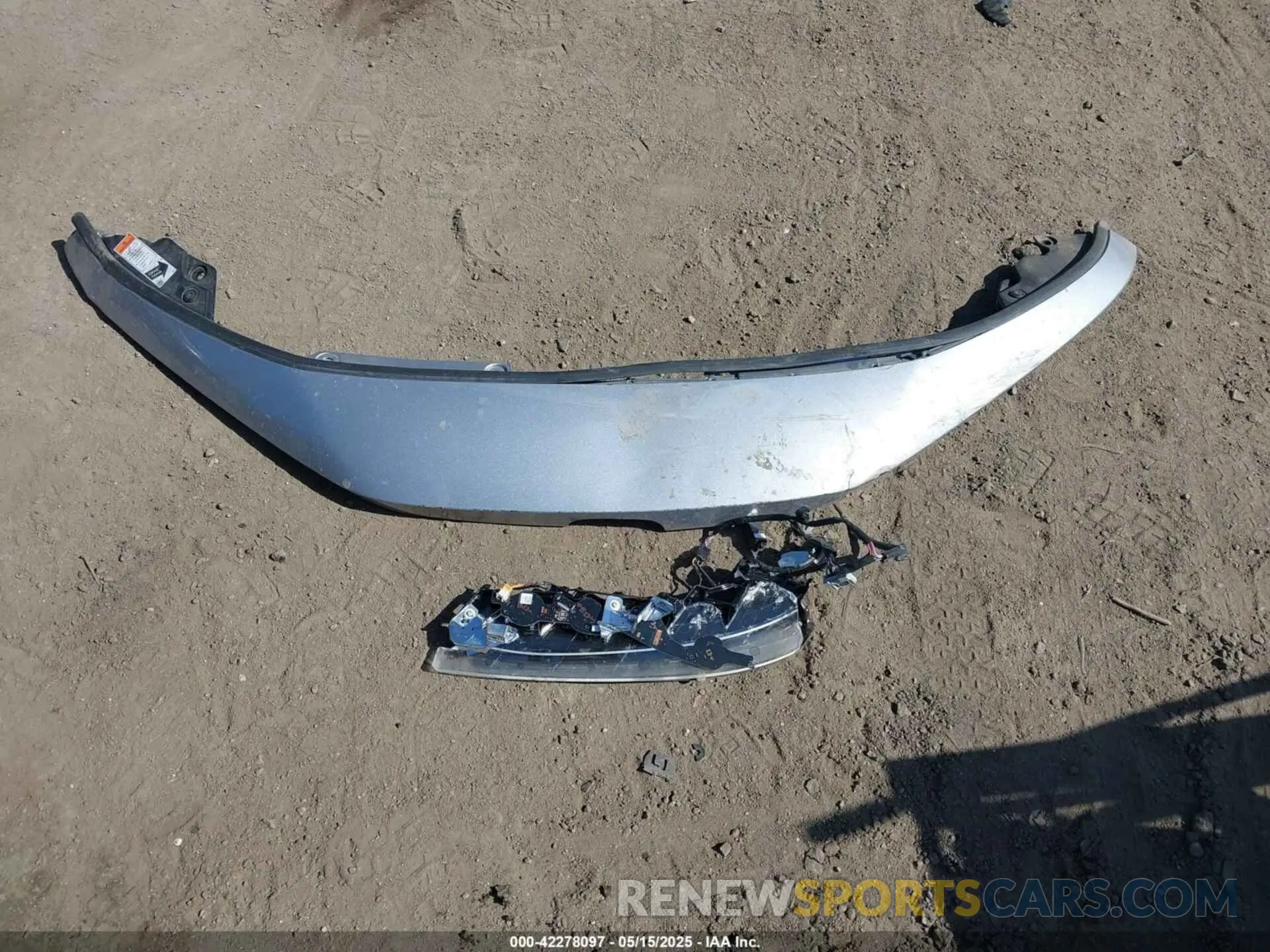 11 Photograph of a damaged car 19XFL1H76NE002360 HONDA CIVIC 2022