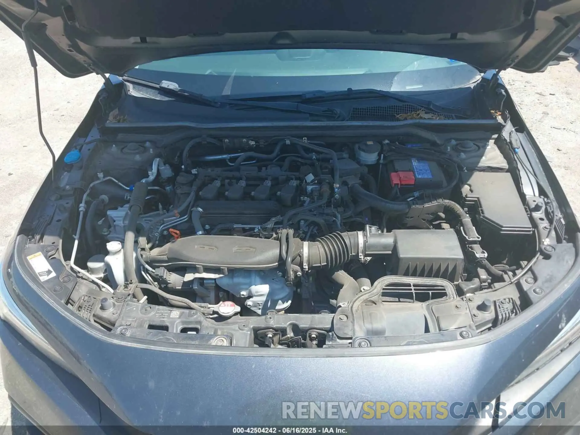 10 Photograph of a damaged car 19XFL1H78NE006815 HONDA CIVIC 2022