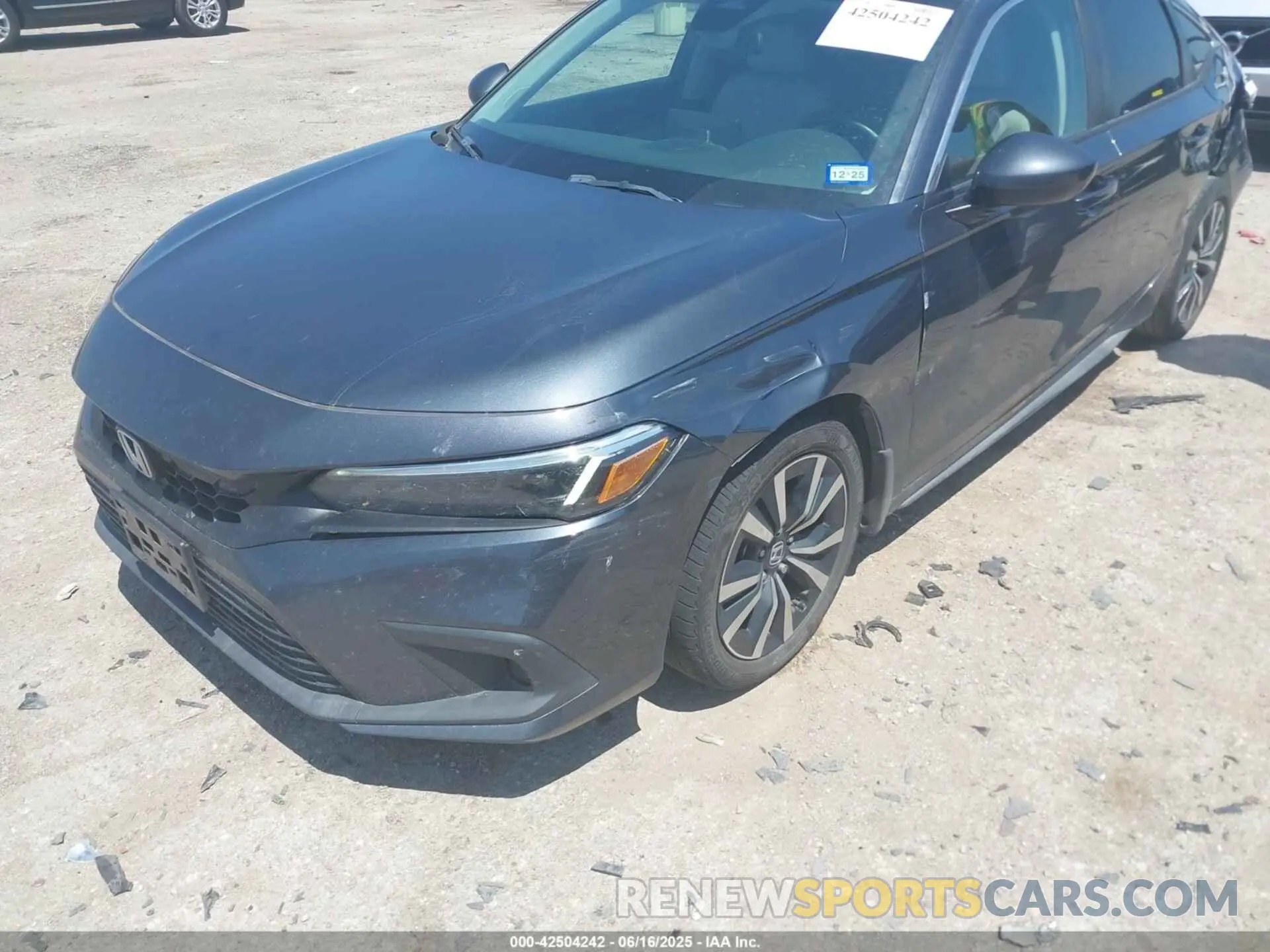 6 Photograph of a damaged car 19XFL1H78NE006815 HONDA CIVIC 2022
