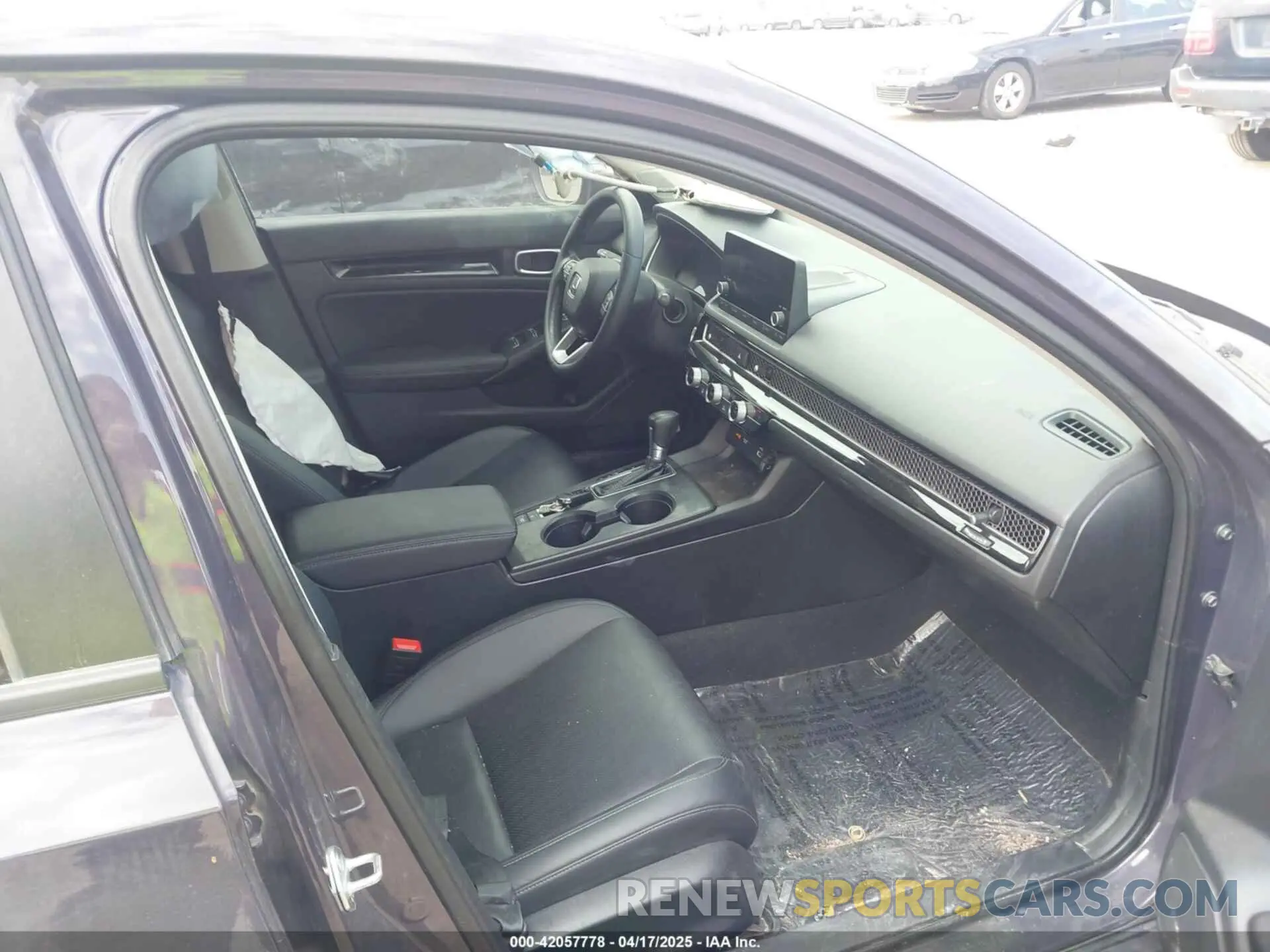 5 Photograph of a damaged car 19XFL1H79NE011649 HONDA CIVIC 2022