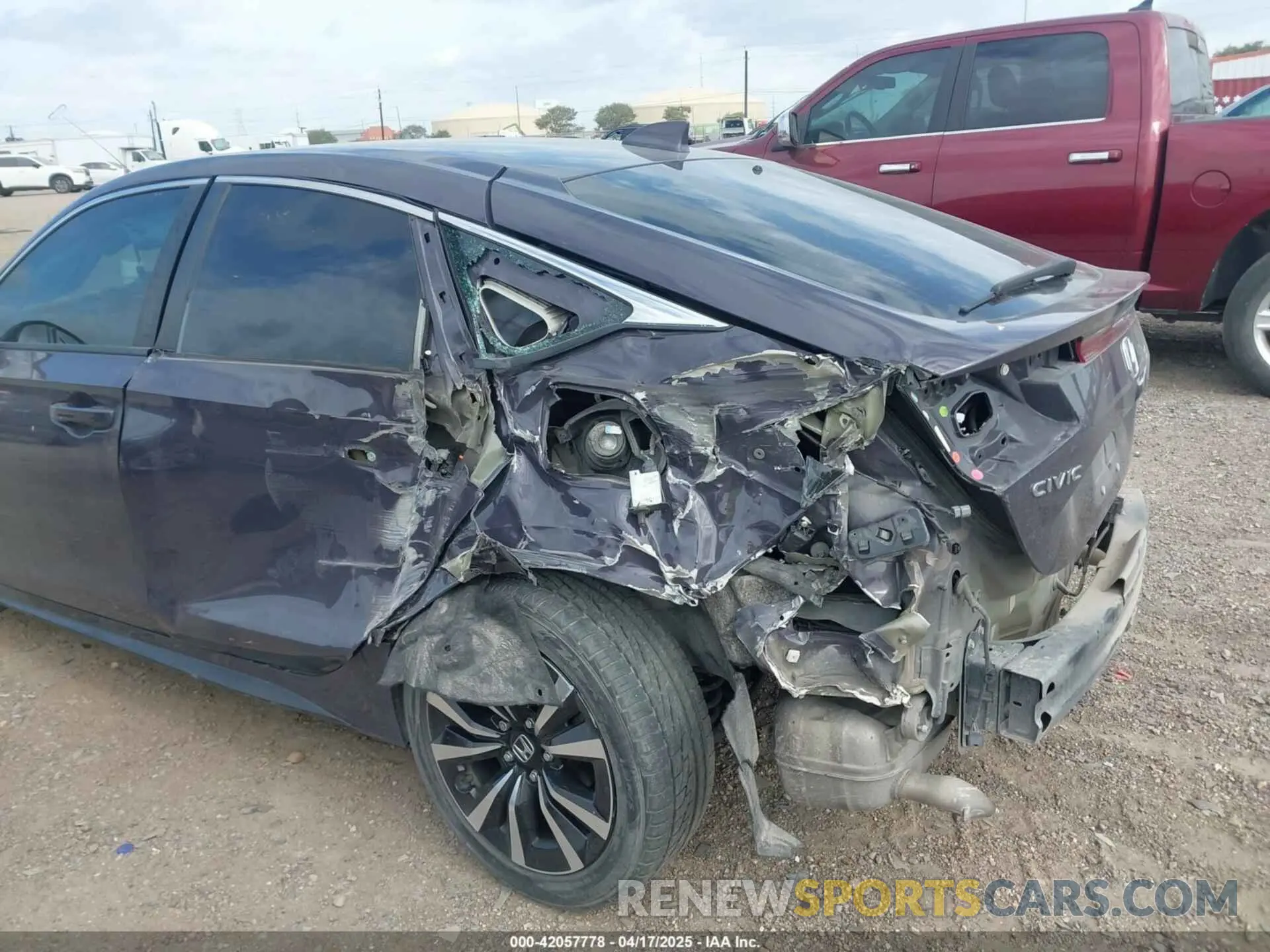 6 Photograph of a damaged car 19XFL1H79NE011649 HONDA CIVIC 2022
