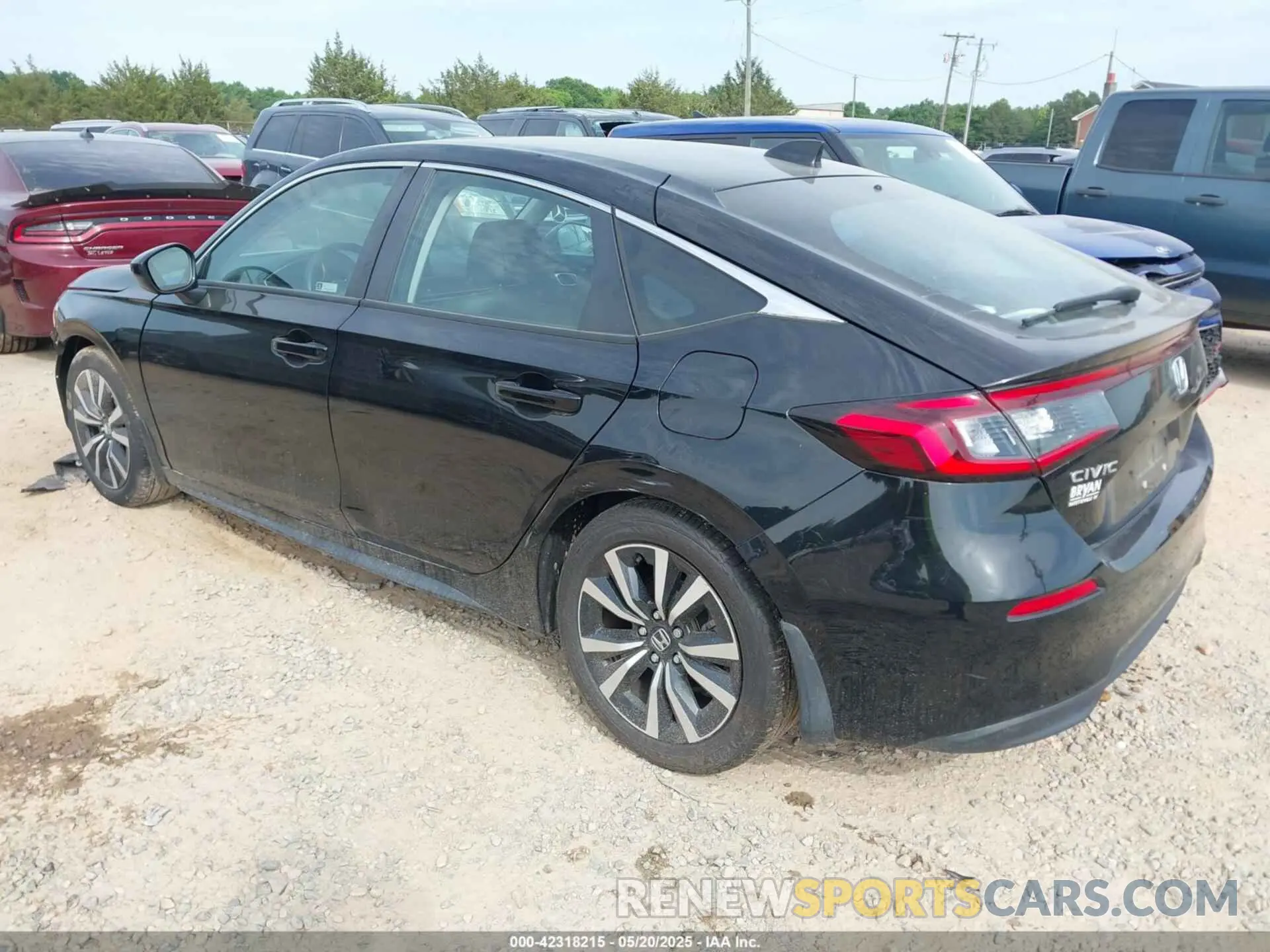 3 Photograph of a damaged car 19XFL1H79NE022960 HONDA CIVIC 2022