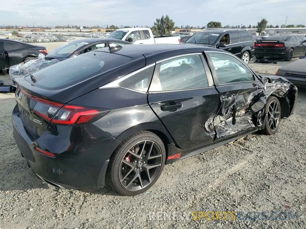 3 Photograph of a damaged car 19XFL1H81NE010133 HONDA CIVIC 2022