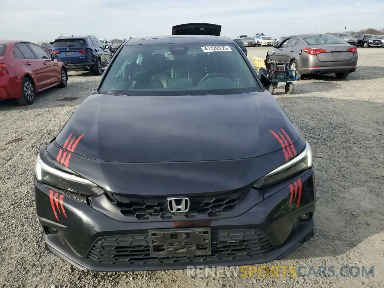 5 Photograph of a damaged car 19XFL1H81NE010133 HONDA CIVIC 2022