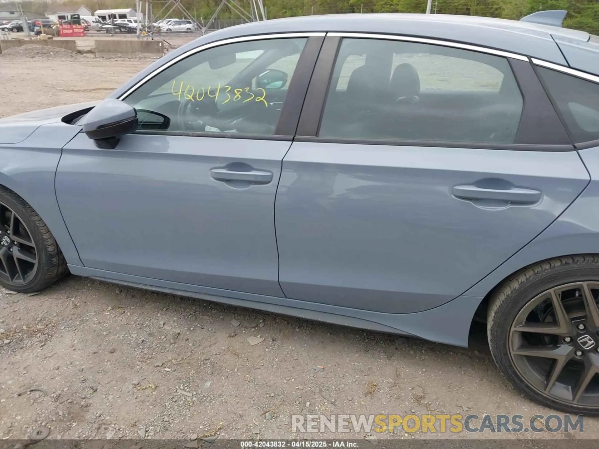 15 Photograph of a damaged car 19XFL1H81NE023917 HONDA CIVIC 2022