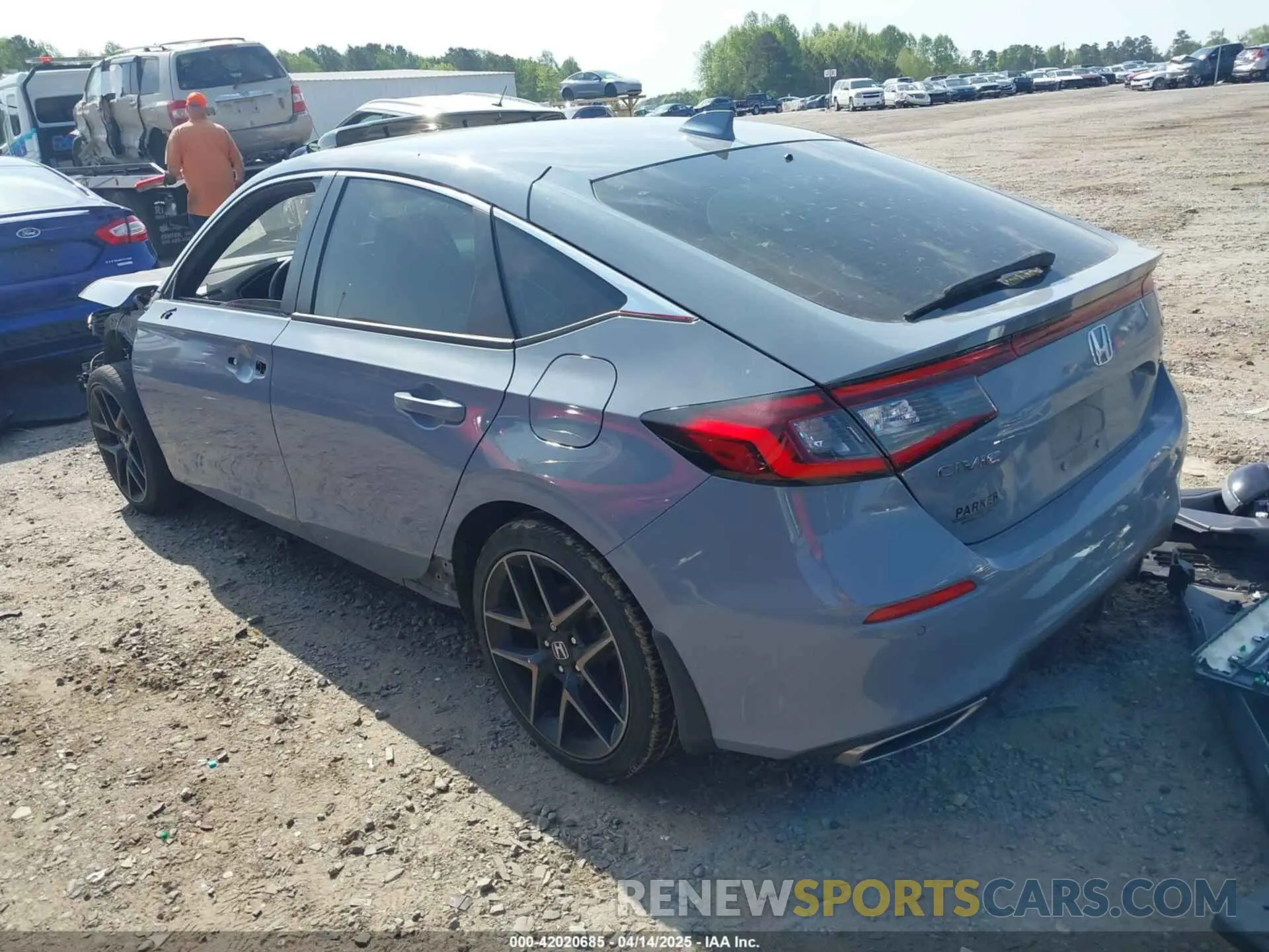 3 Photograph of a damaged car 19XFL1H82NE003000 HONDA CIVIC 2022