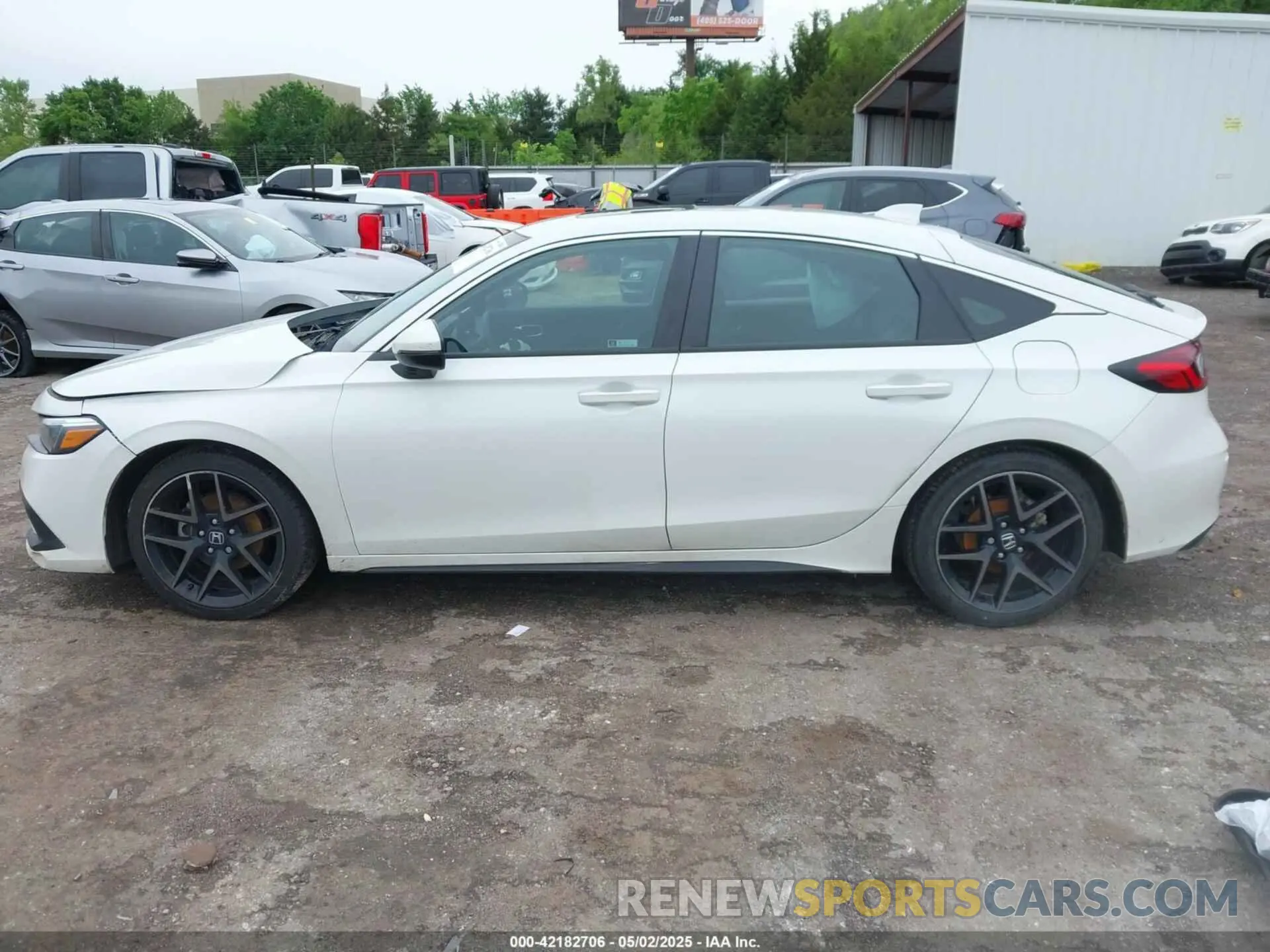 14 Photograph of a damaged car 19XFL1H83NE009937 HONDA CIVIC 2022
