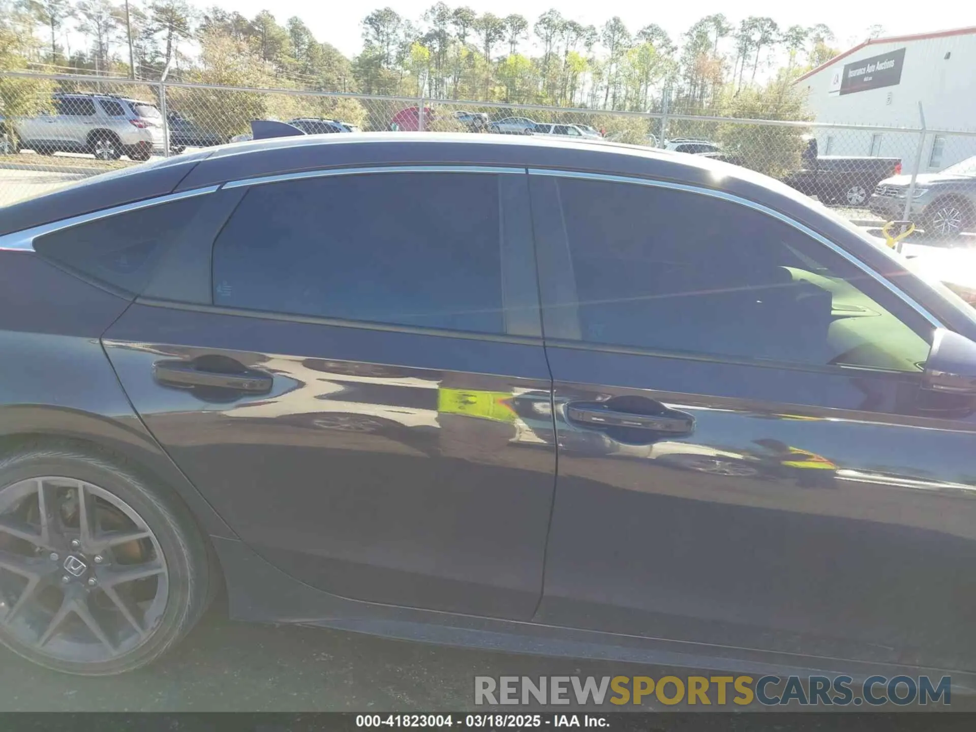 12 Photograph of a damaged car 19XFL1H83NE010893 HONDA CIVIC 2022