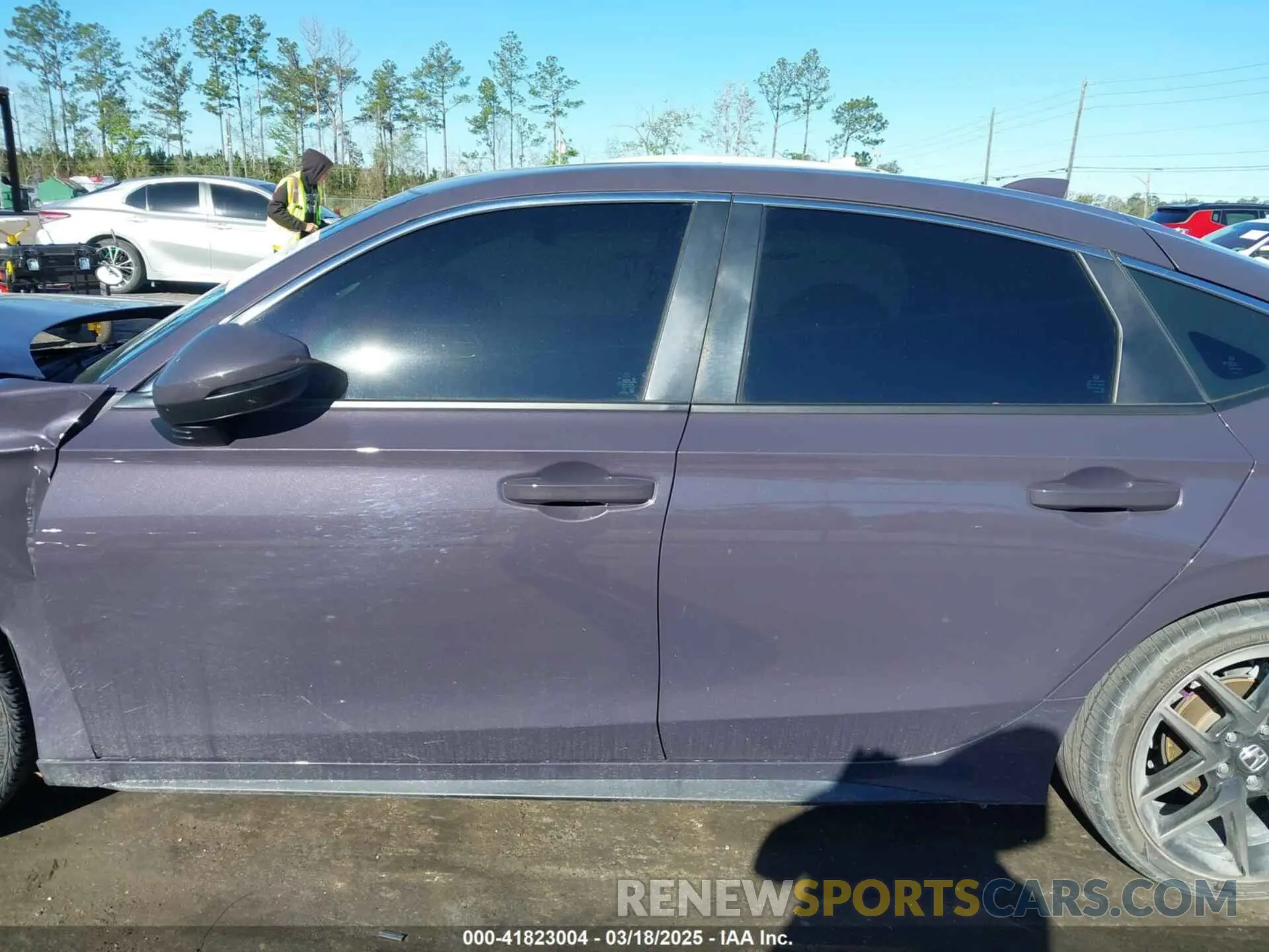 13 Photograph of a damaged car 19XFL1H83NE010893 HONDA CIVIC 2022