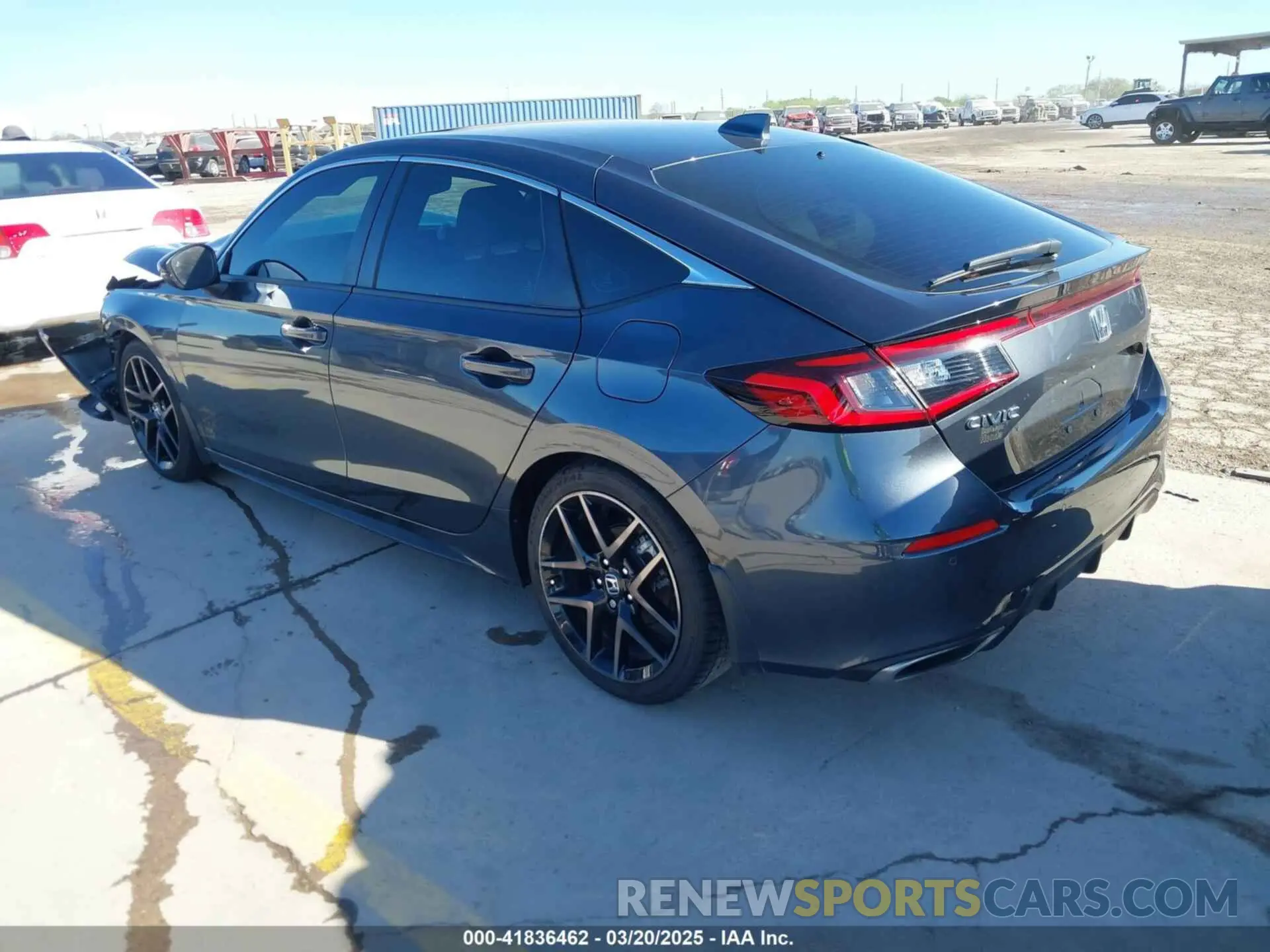 3 Photograph of a damaged car 19XFL1H83NE022056 HONDA CIVIC 2022