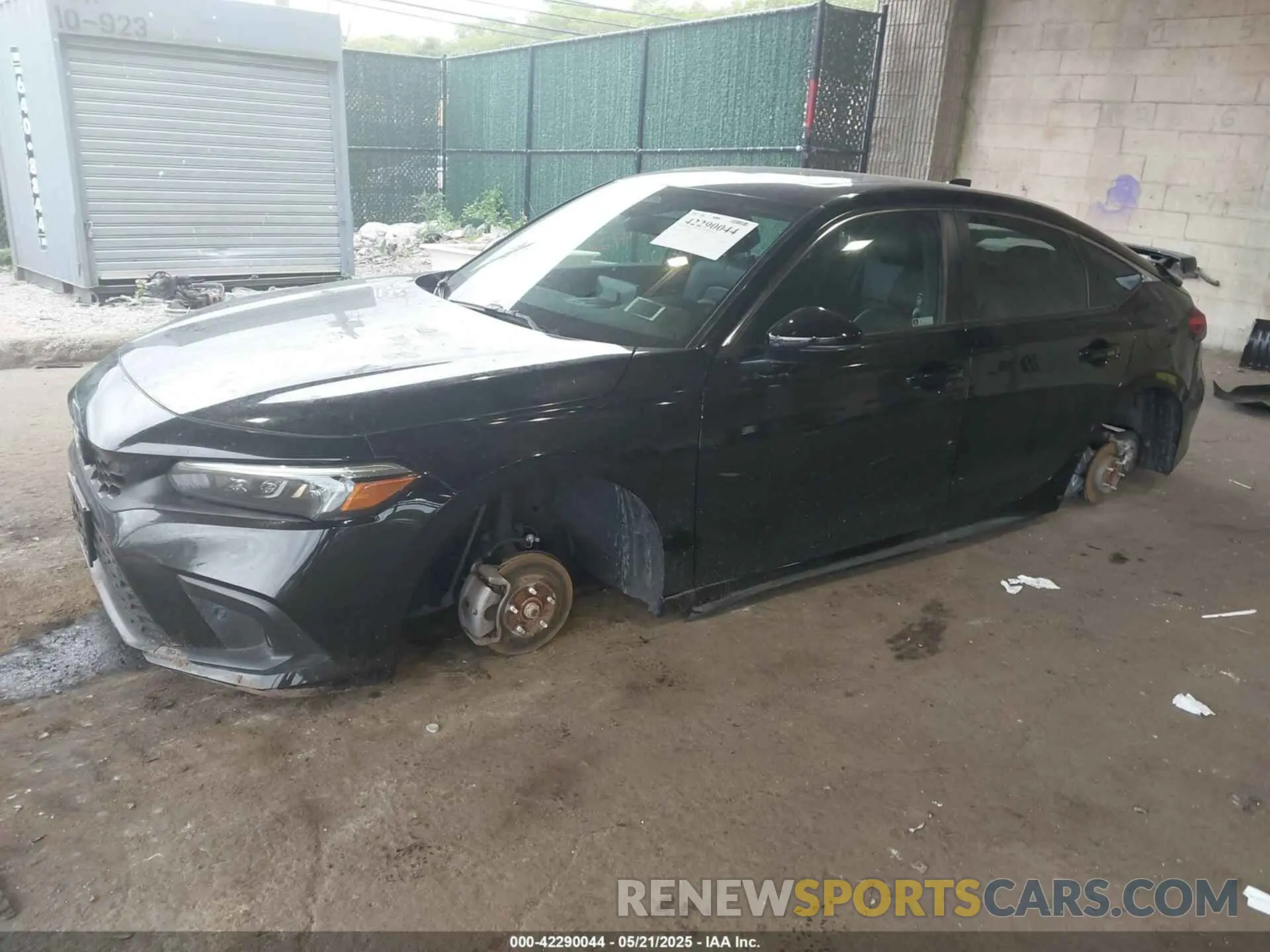 2 Photograph of a damaged car 19XFL1H84NE023409 HONDA CIVIC 2022